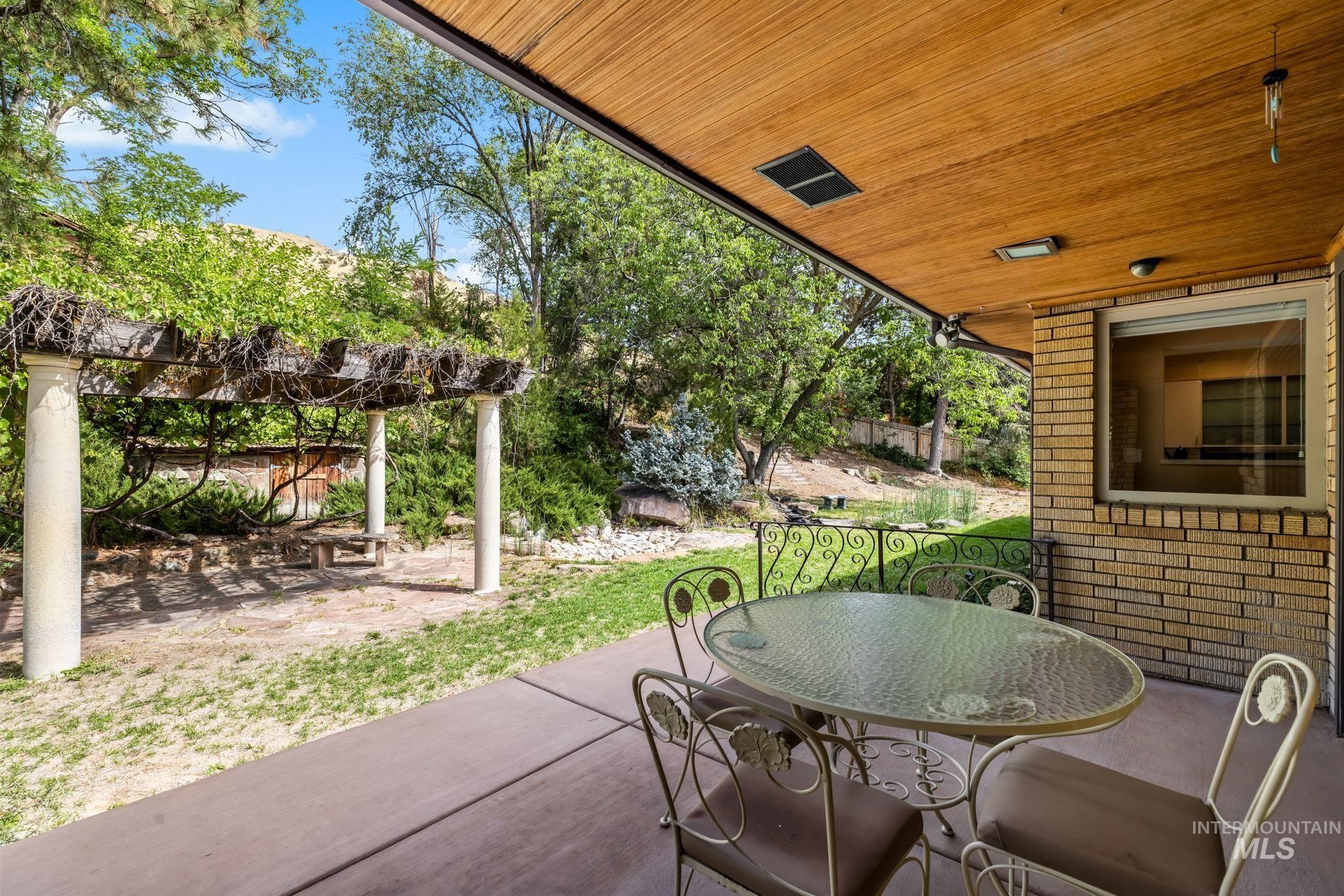 5120 W Outlook Ave, Boise, Idaho 83703, 3 Bedrooms, 3 Bathrooms, Residential For Sale, Price $1,195,000,MLS 99001094