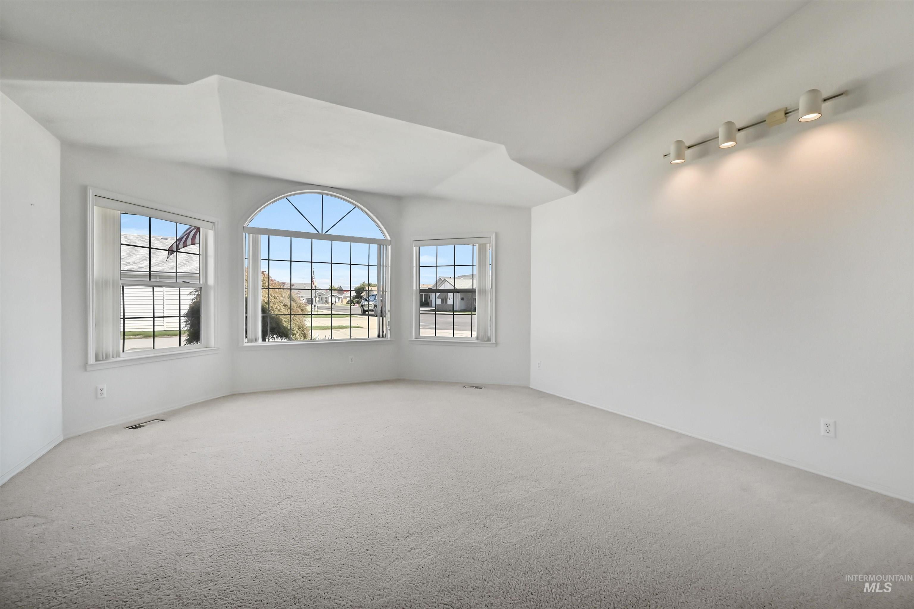112 Country Lane Loop, Payette, Idaho 83661, 2 Bedrooms, 2 Bathrooms, Residential For Sale, Price $349,900, 99001100