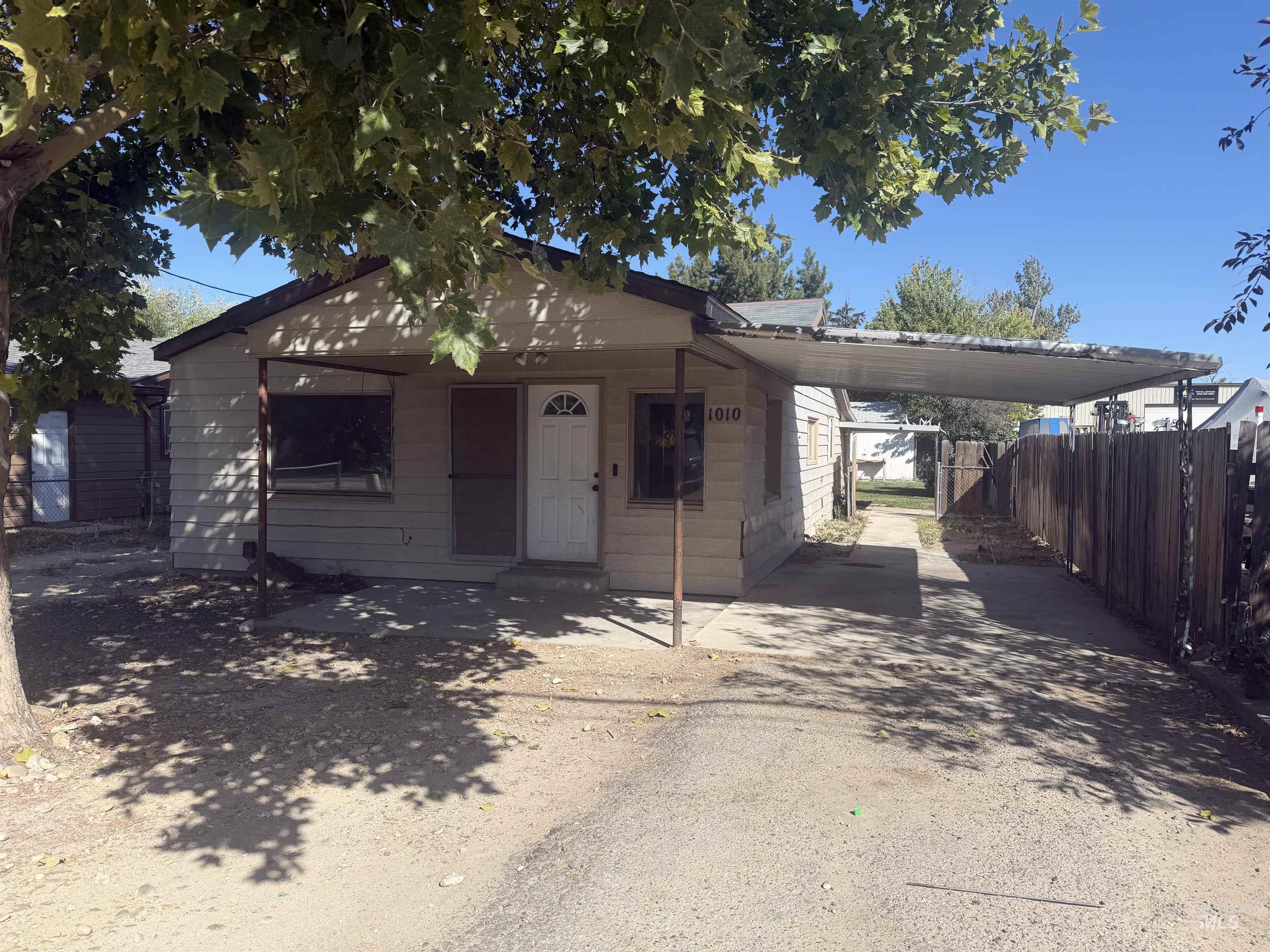 1010 W Avalon St, Kuna, Idaho 83634, 3 Bedrooms, 2 Bathrooms, Residential For Sale, Price $239,900, 99001101