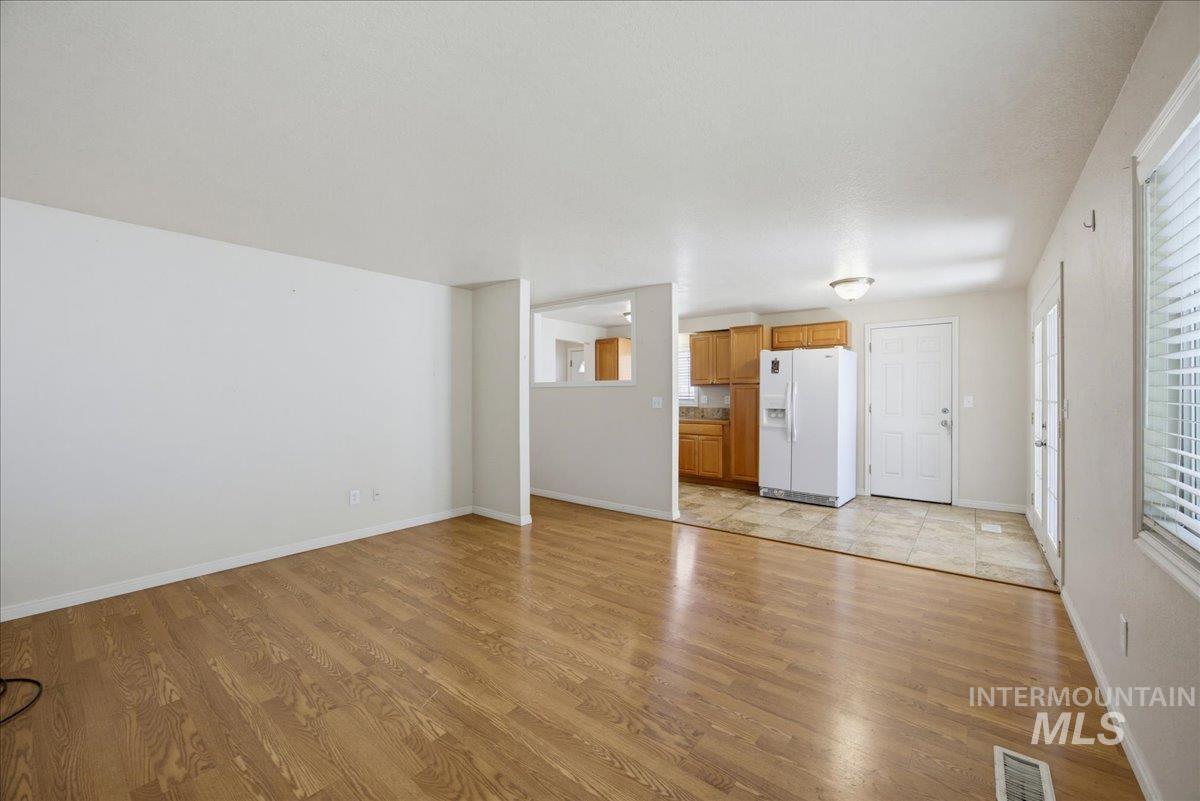 2415 E Colorado Ave, Nampa, Idaho 83686, 3 Bedrooms, 2 Bathrooms, Residential For Sale, Price $285,000, 99001102