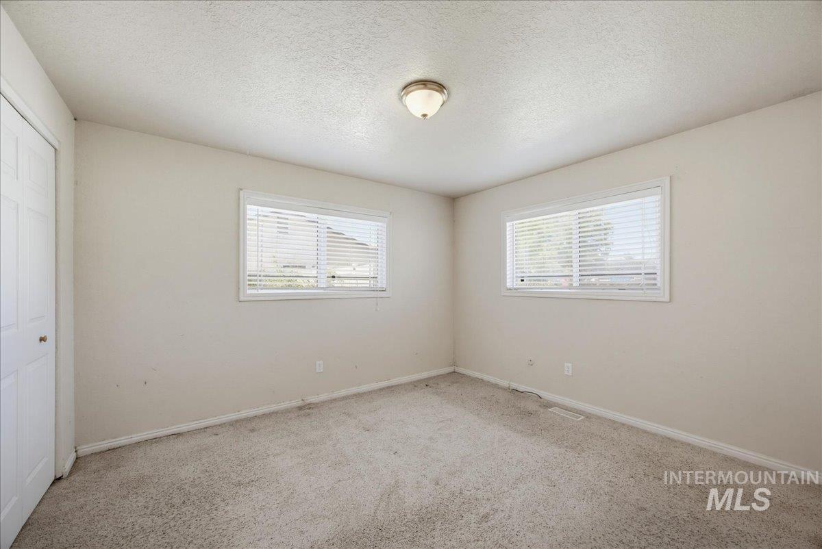 2415 E Colorado Ave, Nampa, Idaho 83686, 3 Bedrooms, 2 Bathrooms, Residential For Sale, Price $285,000, 99001102