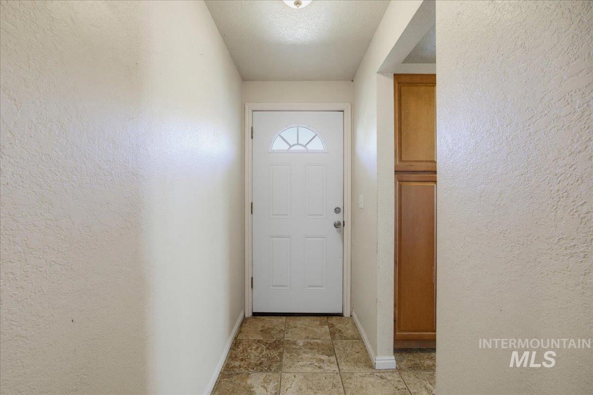 2415 E Colorado Ave, Nampa, Idaho 83686, 3 Bedrooms, 2 Bathrooms, Residential For Sale, Price $285,000, 99001102