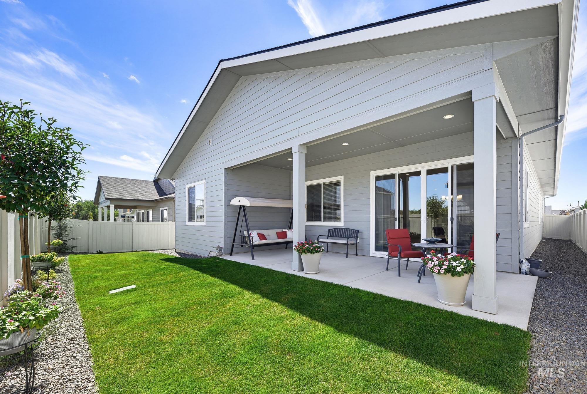 2306 N Ice Fire Ave, Star, Idaho 83669, 4 Bedrooms, 3 Bathrooms, Residential For Sale, Price $574,900, 99001105