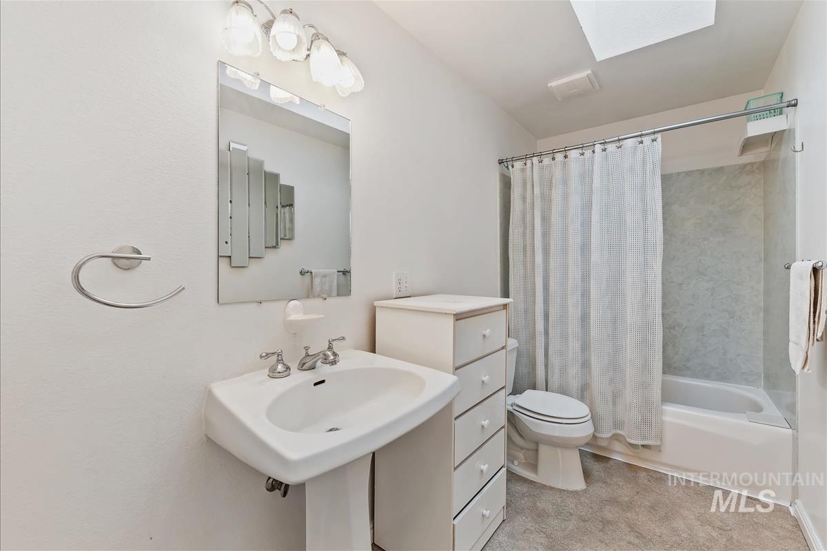 3826 W Pasadena Dr, Boise, Idaho 83705, 3 Bedrooms, 2 Bathrooms, Residential For Sale, Price $449,000, 99001106