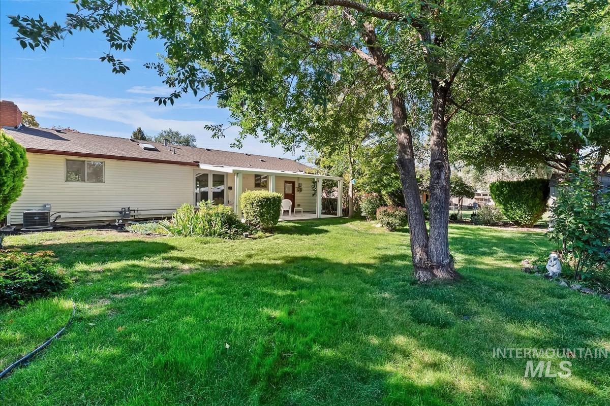 3826 W Pasadena Dr, Boise, Idaho 83705, 3 Bedrooms, 2 Bathrooms, Residential For Sale, Price $449,000, 99001106