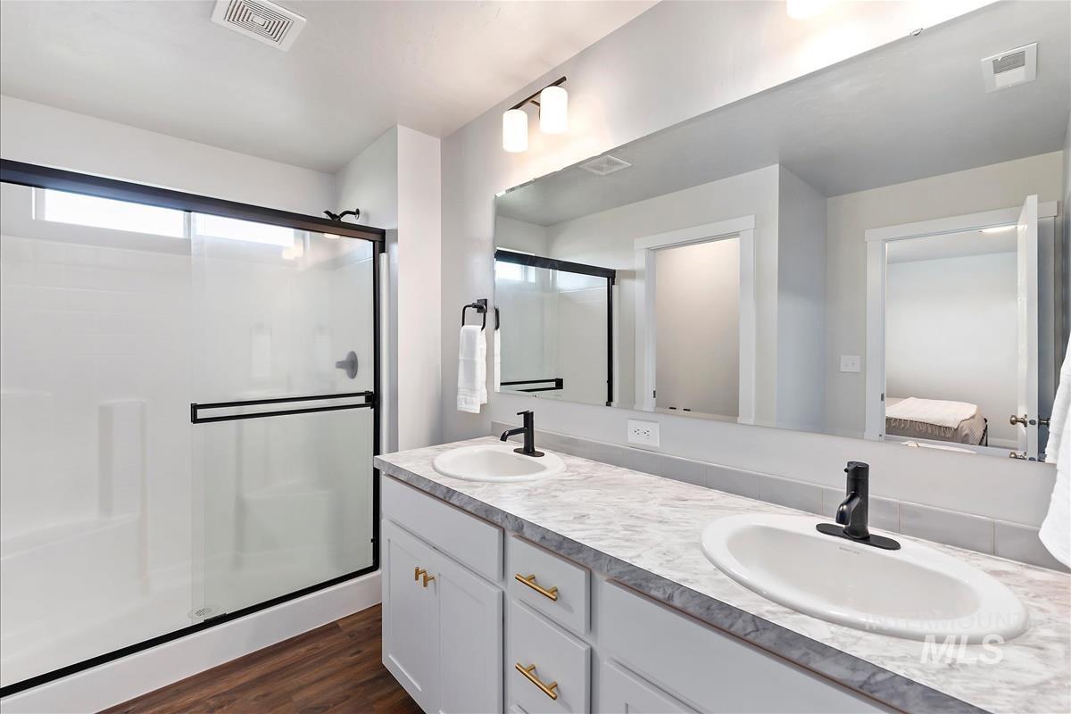 17296 N Nightjar Way, Nampa, Idaho 83687, 4 Bedrooms, 2 Bathrooms, Residential For Sale, Price $419,000, 99001107