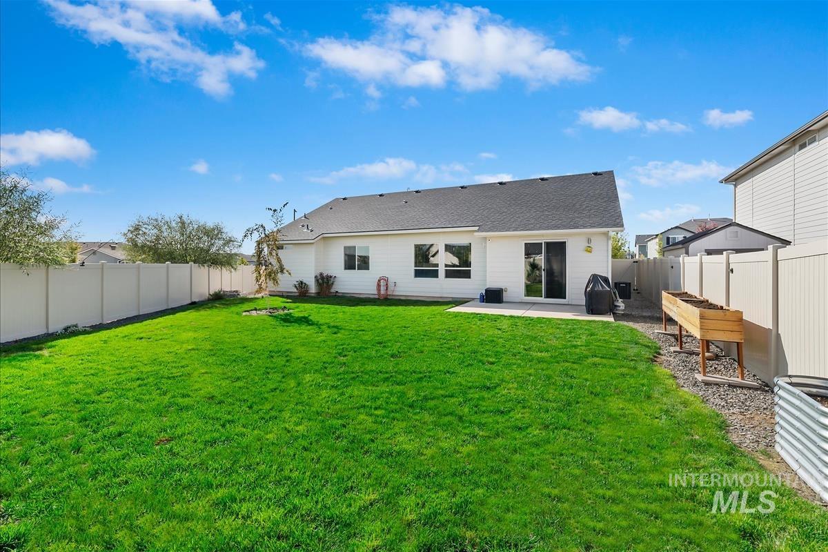 17296 N Nightjar Way, Nampa, Idaho 83687, 4 Bedrooms, 2 Bathrooms, Residential For Sale, Price $419,000, 99001107