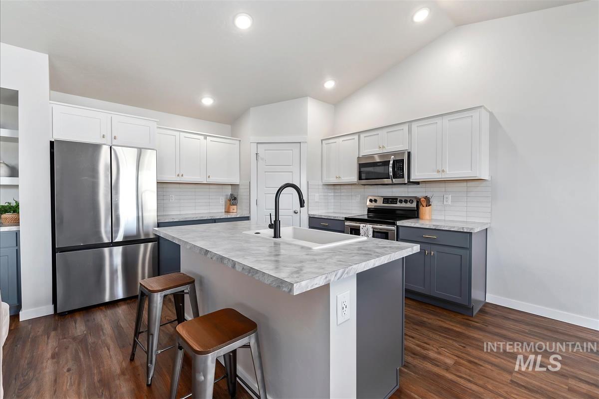 17296 N Nightjar Way, Nampa, Idaho 83687, 4 Bedrooms, 2 Bathrooms, Residential For Sale, Price $419,000, 99001107