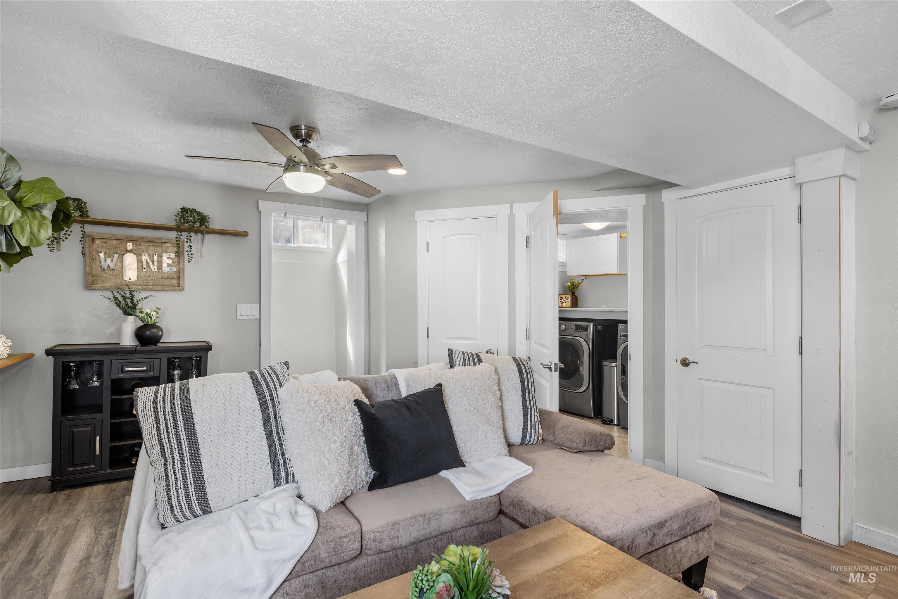209 W Elm St, Caldwell, Idaho 83605, 3 Bedrooms, 2 Bathrooms, Residential For Sale, Price $350,000, 99001122