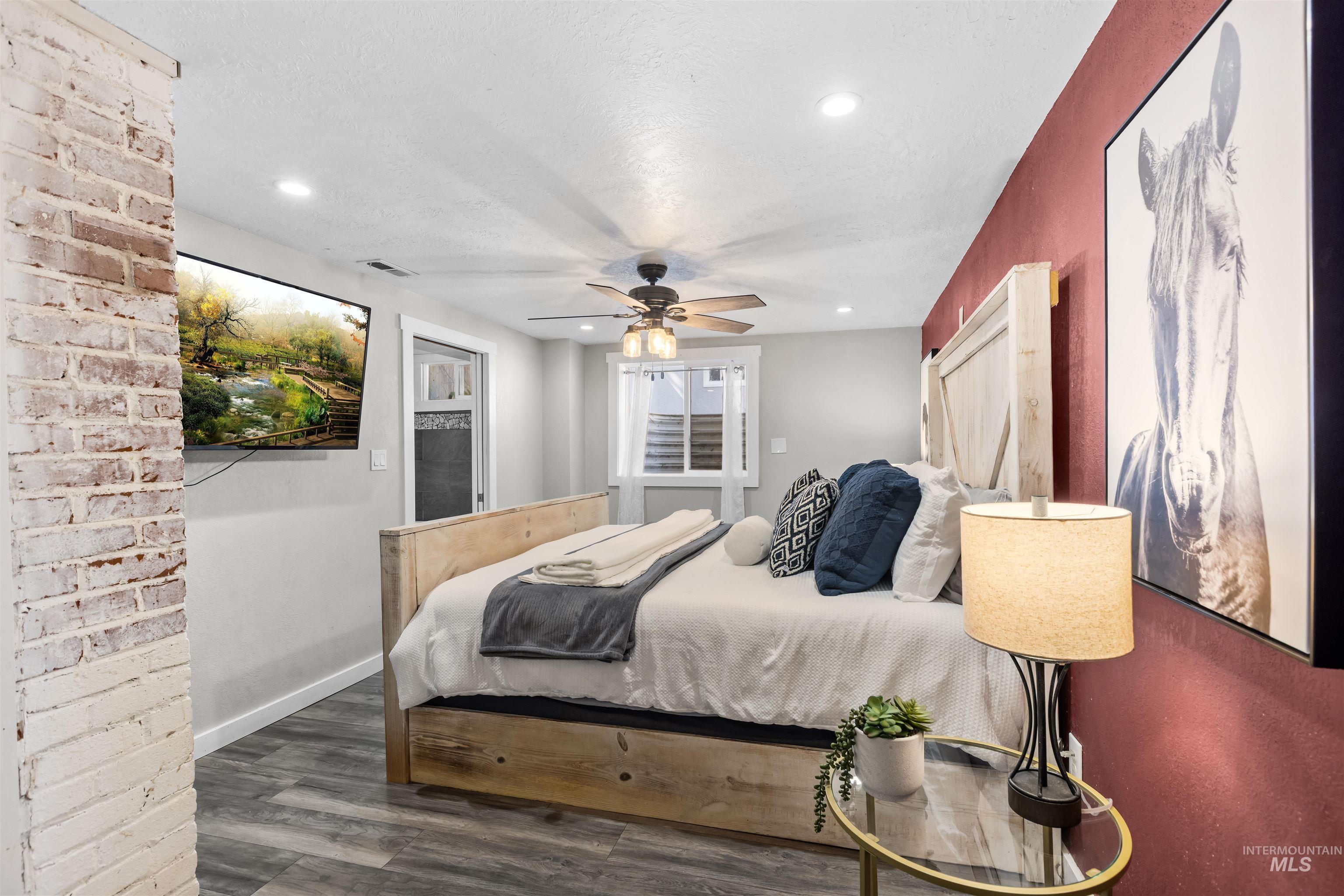 209 W Elm St, Caldwell, Idaho 83605, 3 Bedrooms, 2 Bathrooms, Residential For Sale, Price $350,000, 99001122