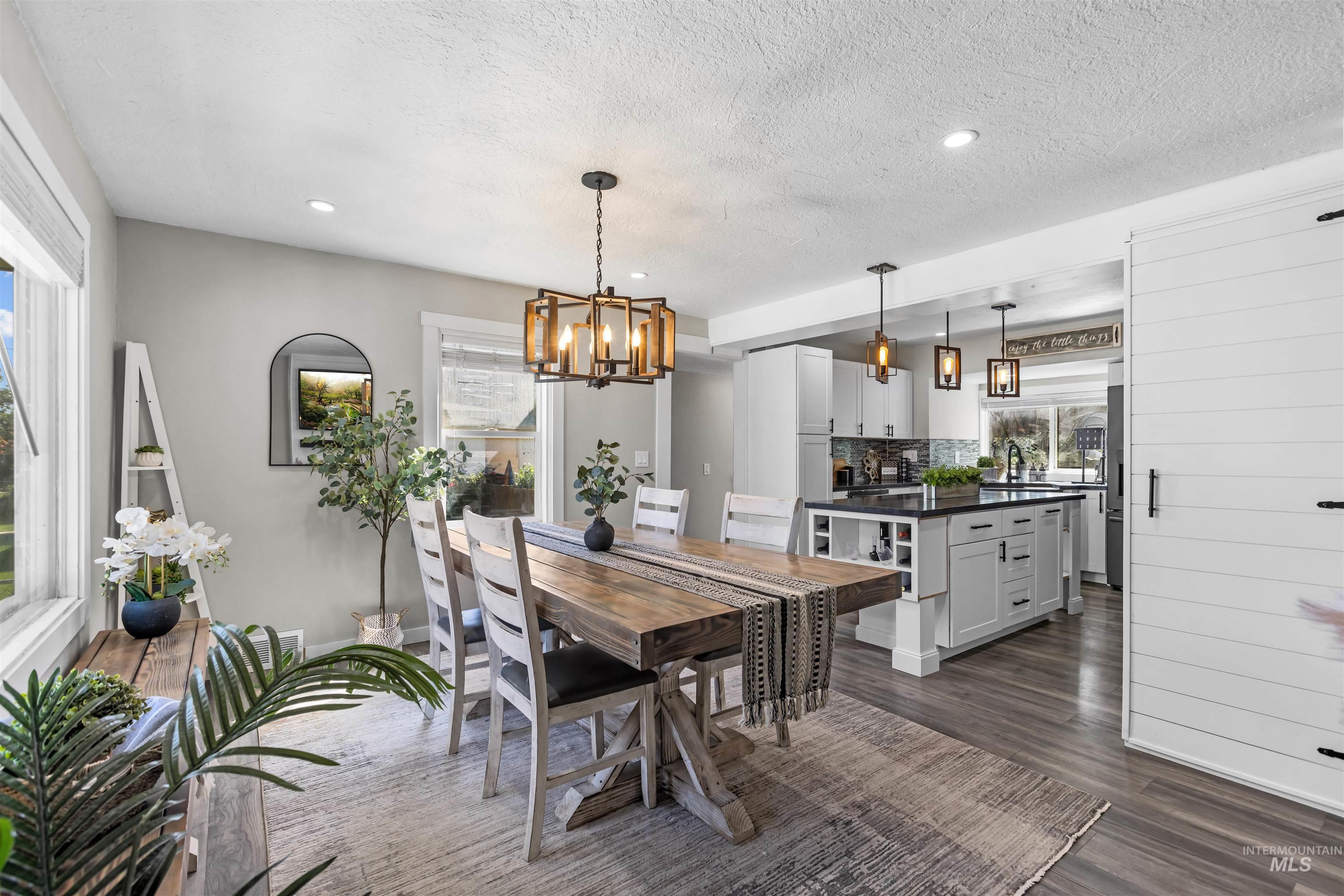 209 W Elm St, Caldwell, Idaho 83605, 3 Bedrooms, 2 Bathrooms, Residential For Sale, Price $350,000, 99001122