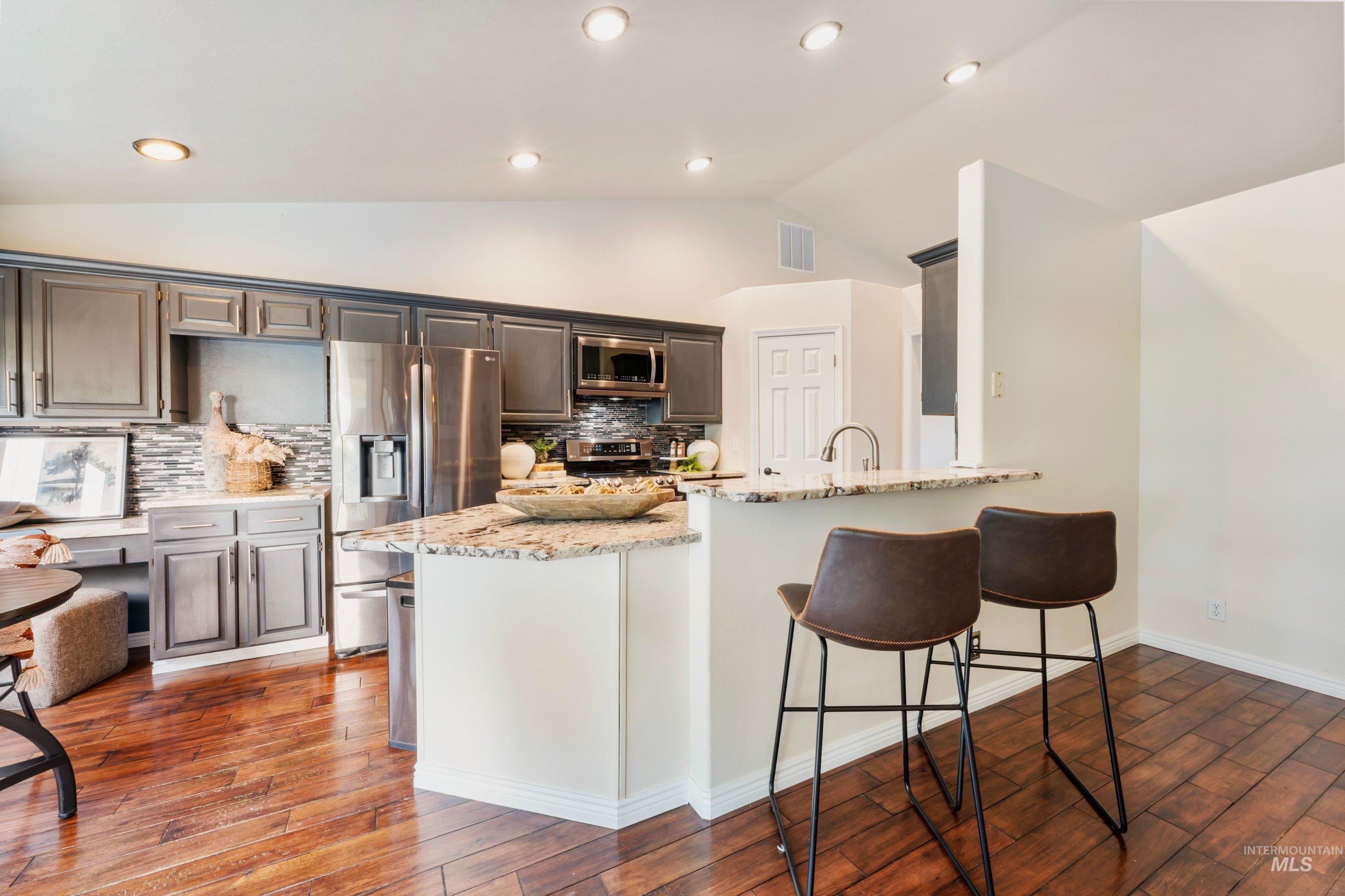 6751 N Barney Lane, Meridian, Idaho 83646, 5 Bedrooms, 2.5 Bathrooms, Residential For Sale, Price $1,400,000, 99001128