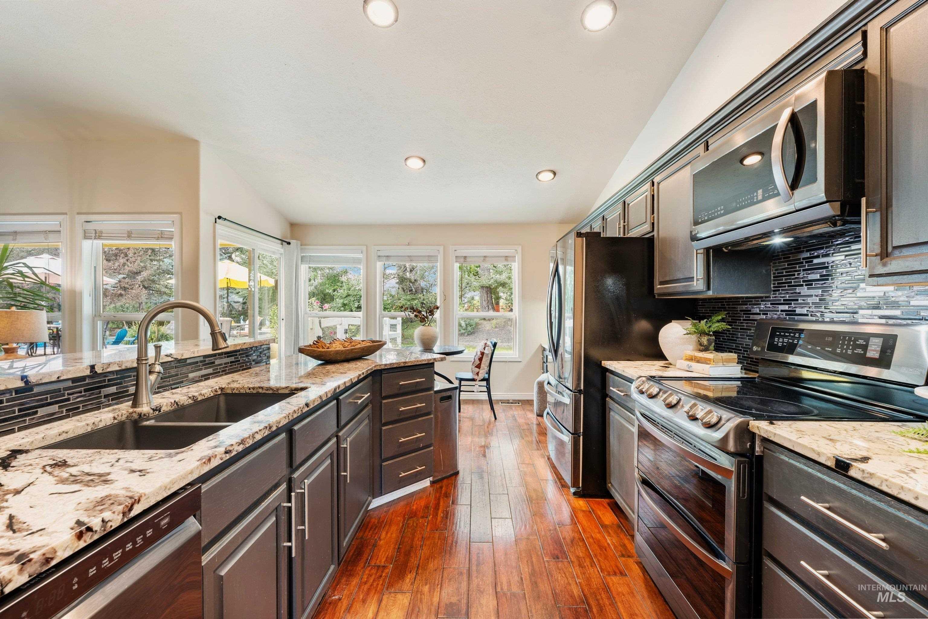 6751 N Barney Lane, Meridian, Idaho 83646, 5 Bedrooms, 2.5 Bathrooms, Residential For Sale, Price $1,400,000, 99001128