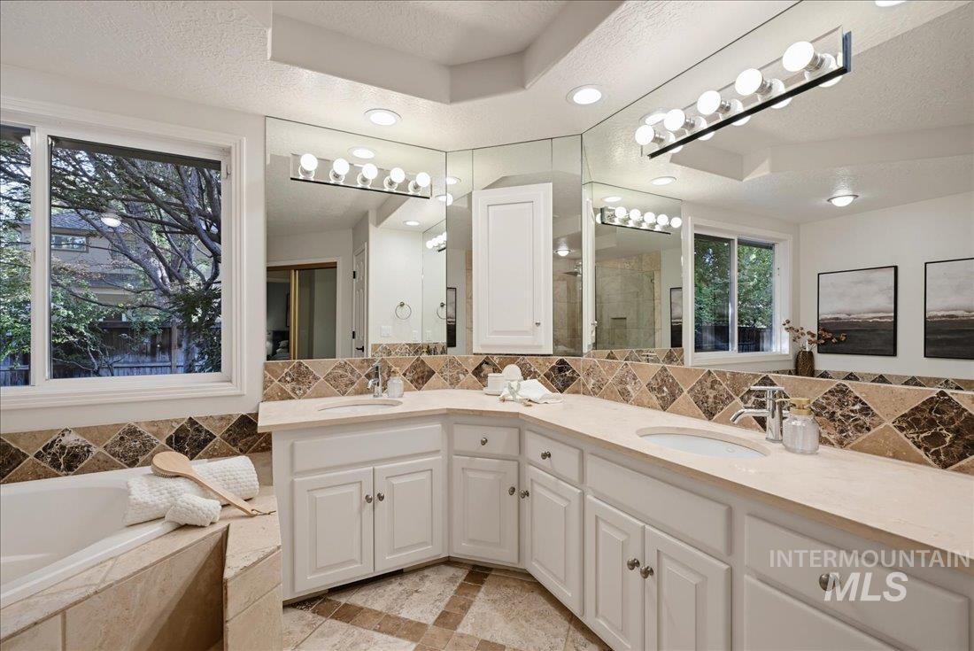 3064 E Nature Dr, Boise, Idaho 83706, 4 Bedrooms, 2.5 Bathrooms, Residential For Sale, Price $1,680,000, 99001132