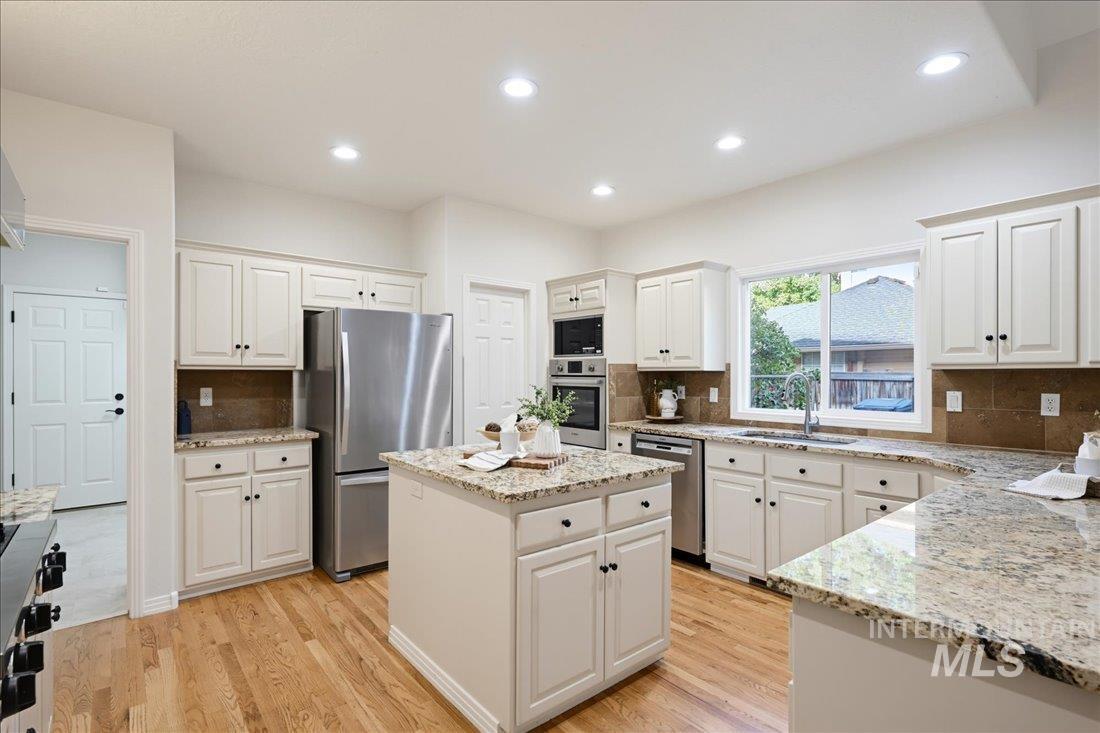 3064 E Nature Dr, Boise, Idaho 83706, 4 Bedrooms, 2.5 Bathrooms, Residential For Sale, Price $1,680,000, 99001132