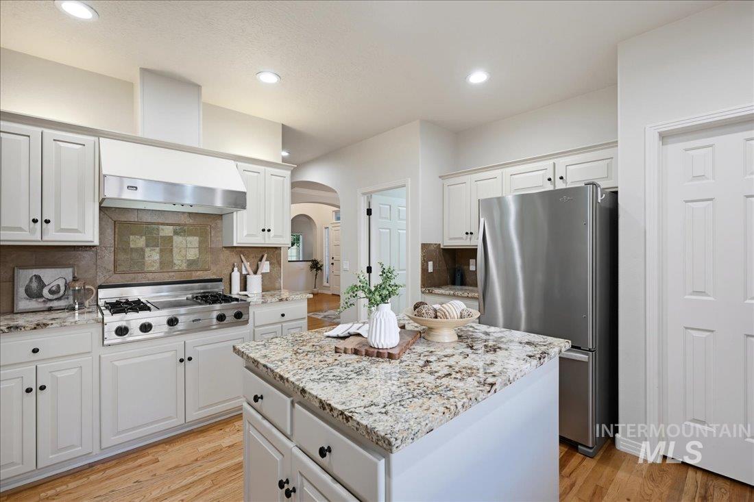 3064 E Nature Dr, Boise, Idaho 83706, 4 Bedrooms, 2.5 Bathrooms, Residential For Sale, Price $1,680,000, 99001132