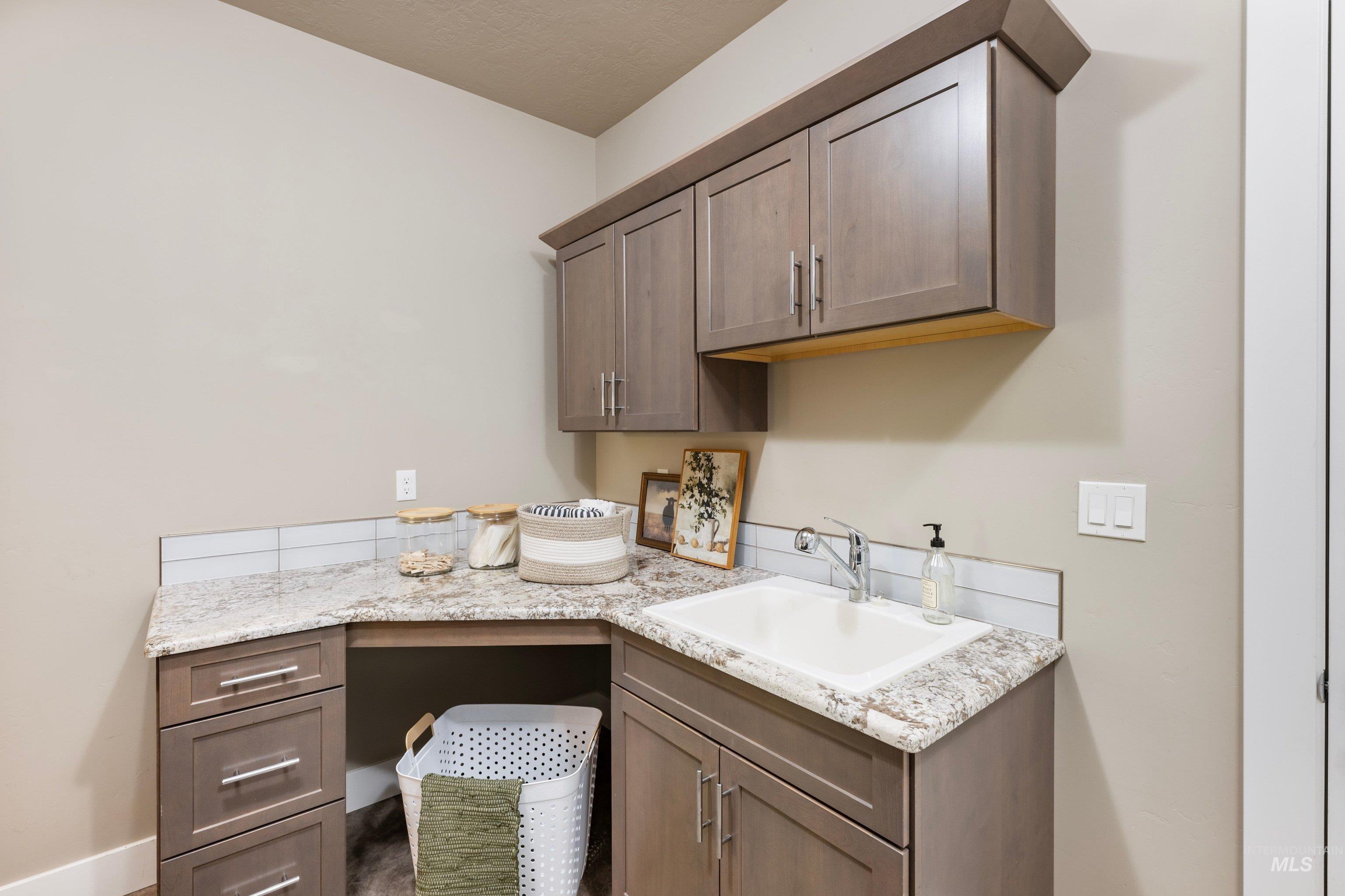133 S Baxter Way, Eagle, Idaho 83616, 4 Bedrooms, 2.5 Bathrooms, Residential For Sale, Price $759,000, 99001136
