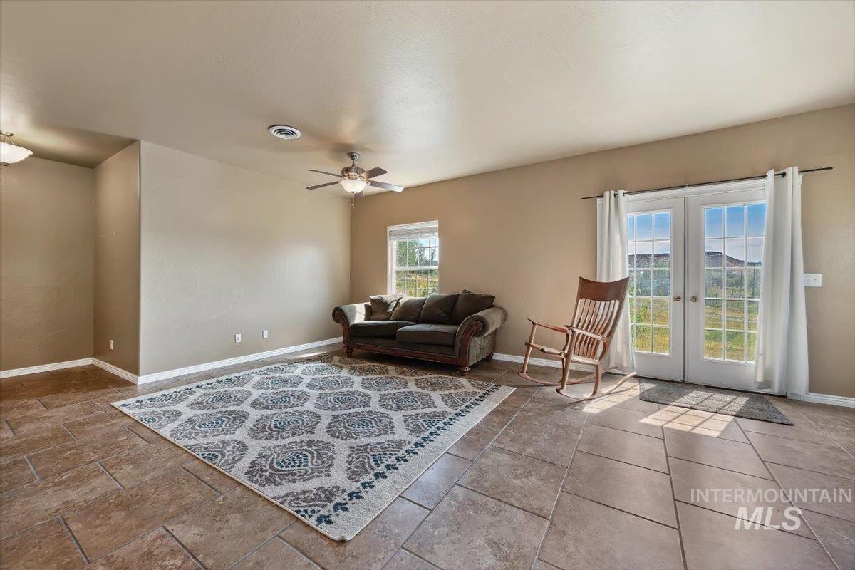 1354 E 4400 N, Buhl, Idaho 83316, 5 Bedrooms, 3 Bathrooms, Residential For Sale, Price $799,999, 99001138