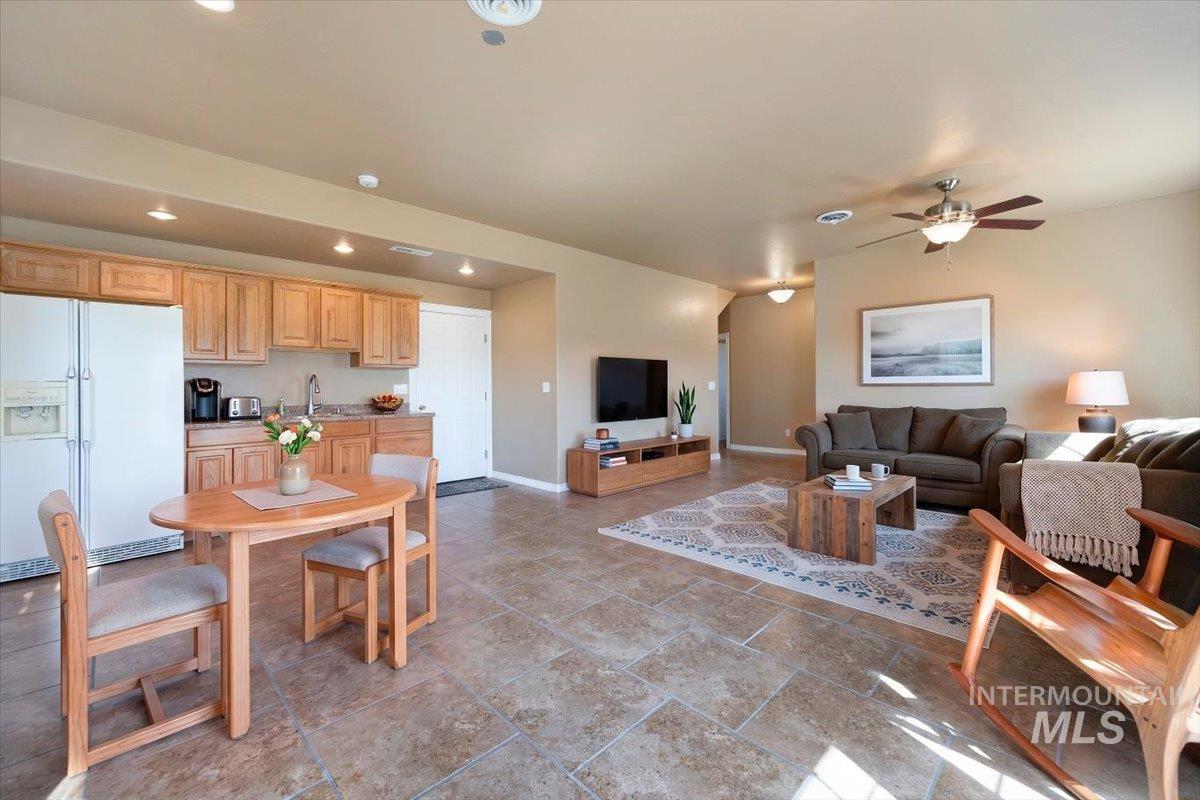 1354 E 4400 N, Buhl, Idaho 83316, 5 Bedrooms, 3 Bathrooms, Residential For Sale, Price $799,999, 99001138