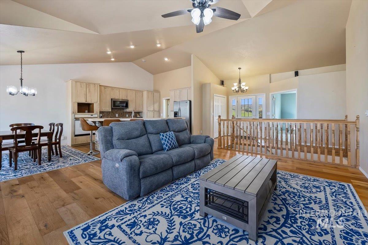 1354 E 4400 N, Buhl, Idaho 83316, 5 Bedrooms, 3 Bathrooms, Residential For Sale, Price $799,999, 99001138