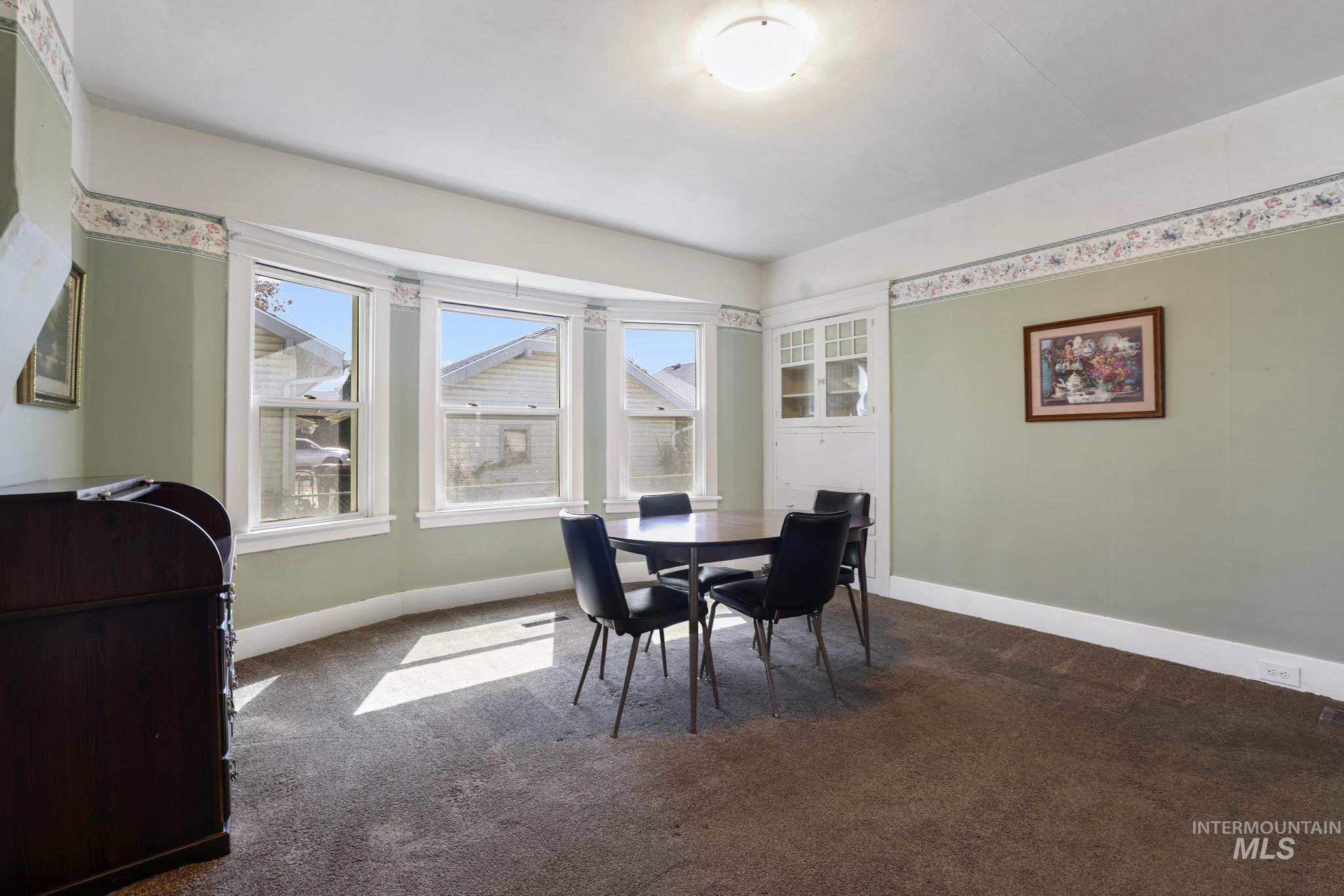 411 2nd Ave W, Twin Falls, Idaho 83301, 2 Bedrooms, 1 Bathroom, Residential For Sale, Price $269,900, 99001144