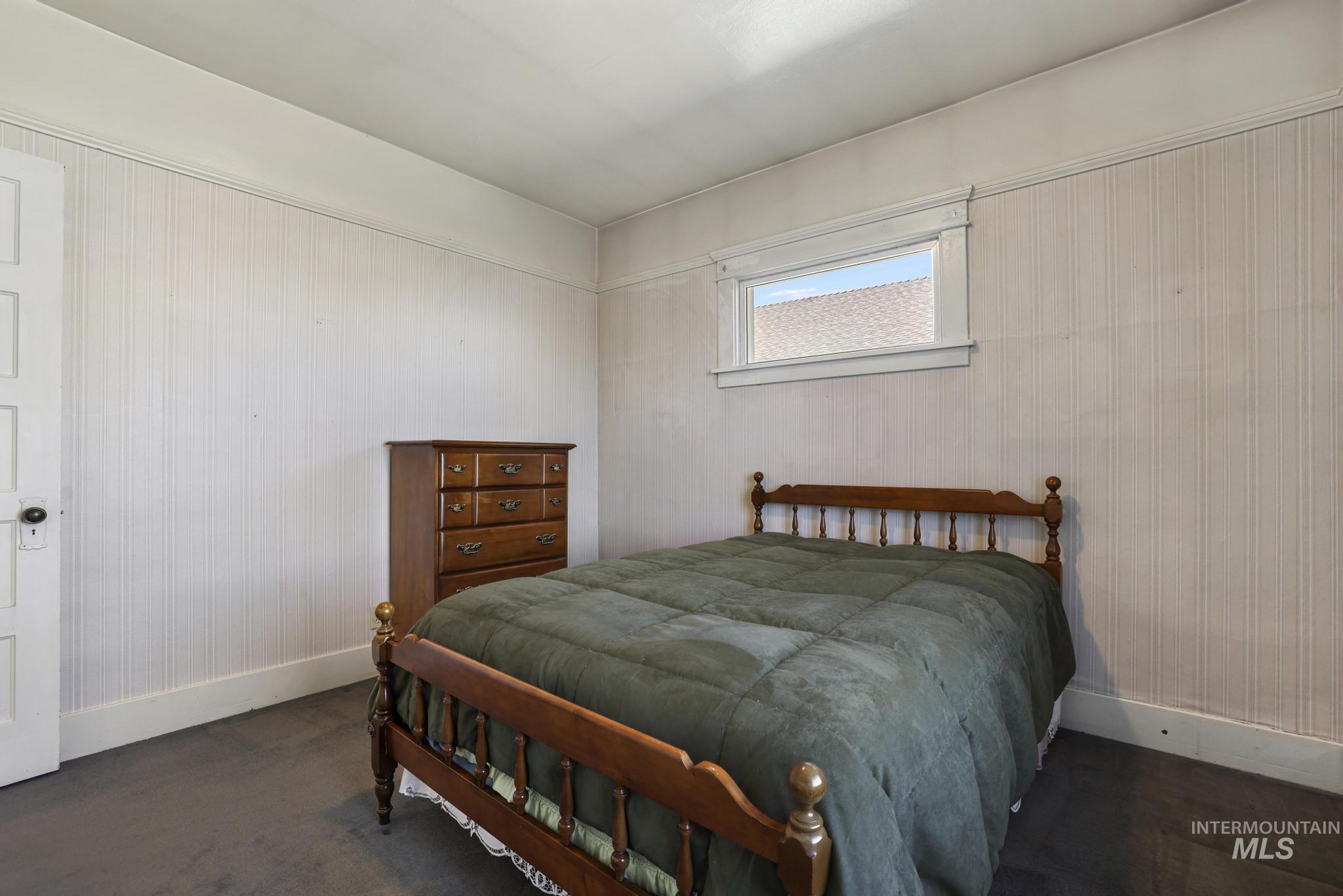 411 2nd Ave W, Twin Falls, Idaho 83301, 2 Bedrooms, 1 Bathroom, Residential For Sale, Price $269,900, 99001144