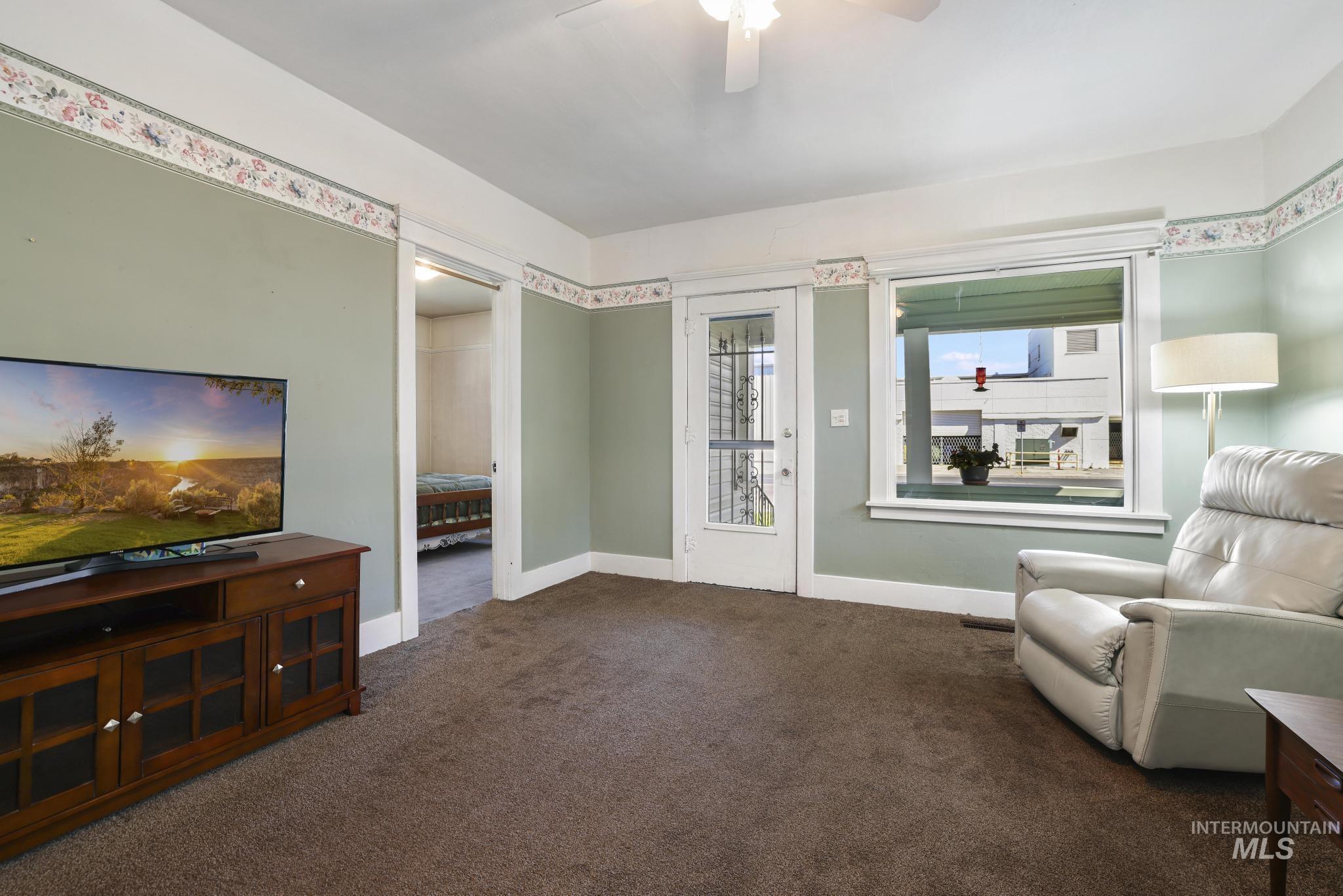 411 2nd Ave W, Twin Falls, Idaho 83301, 2 Bedrooms, 1 Bathroom, Residential For Sale, Price $269,900, 99001144