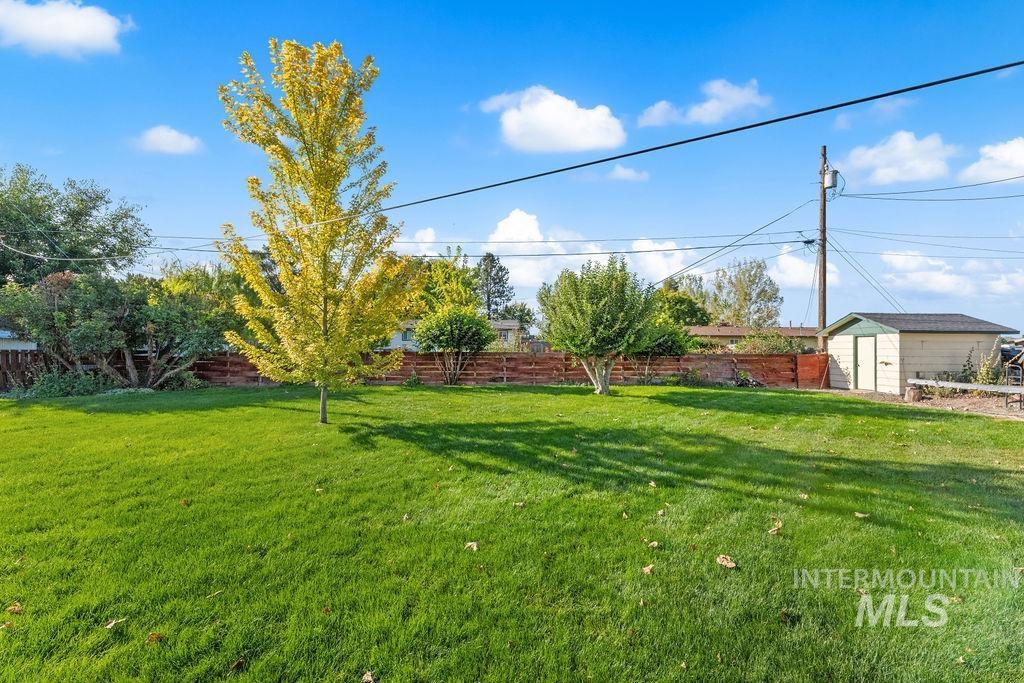 127 W Mckinley, New Plymouth, Idaho 83655, 3 Bedrooms, 2 Bathrooms, Residential For Sale, Price $350,000, 99001153