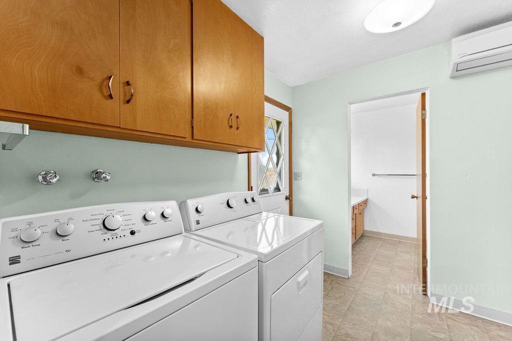 127 W Mckinley, New Plymouth, Idaho 83655, 3 Bedrooms, 2 Bathrooms, Residential For Sale, Price $350,000, 99001153