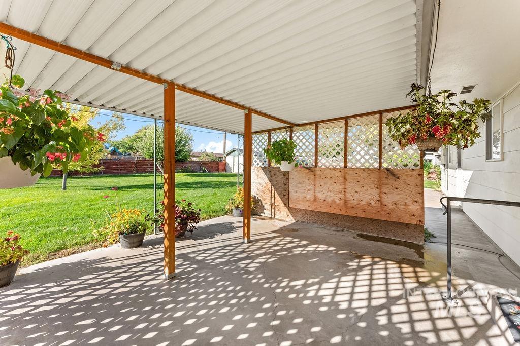 127 W Mckinley, New Plymouth, Idaho 83655, 3 Bedrooms, 2 Bathrooms, Residential For Sale, Price $350,000, 99001153