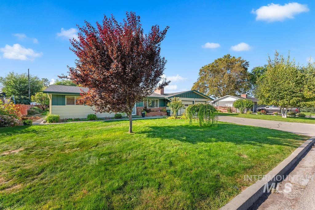 127 W Mckinley, New Plymouth, Idaho 83655, 3 Bedrooms, 2 Bathrooms, Residential For Sale, Price $350,000, 99001153