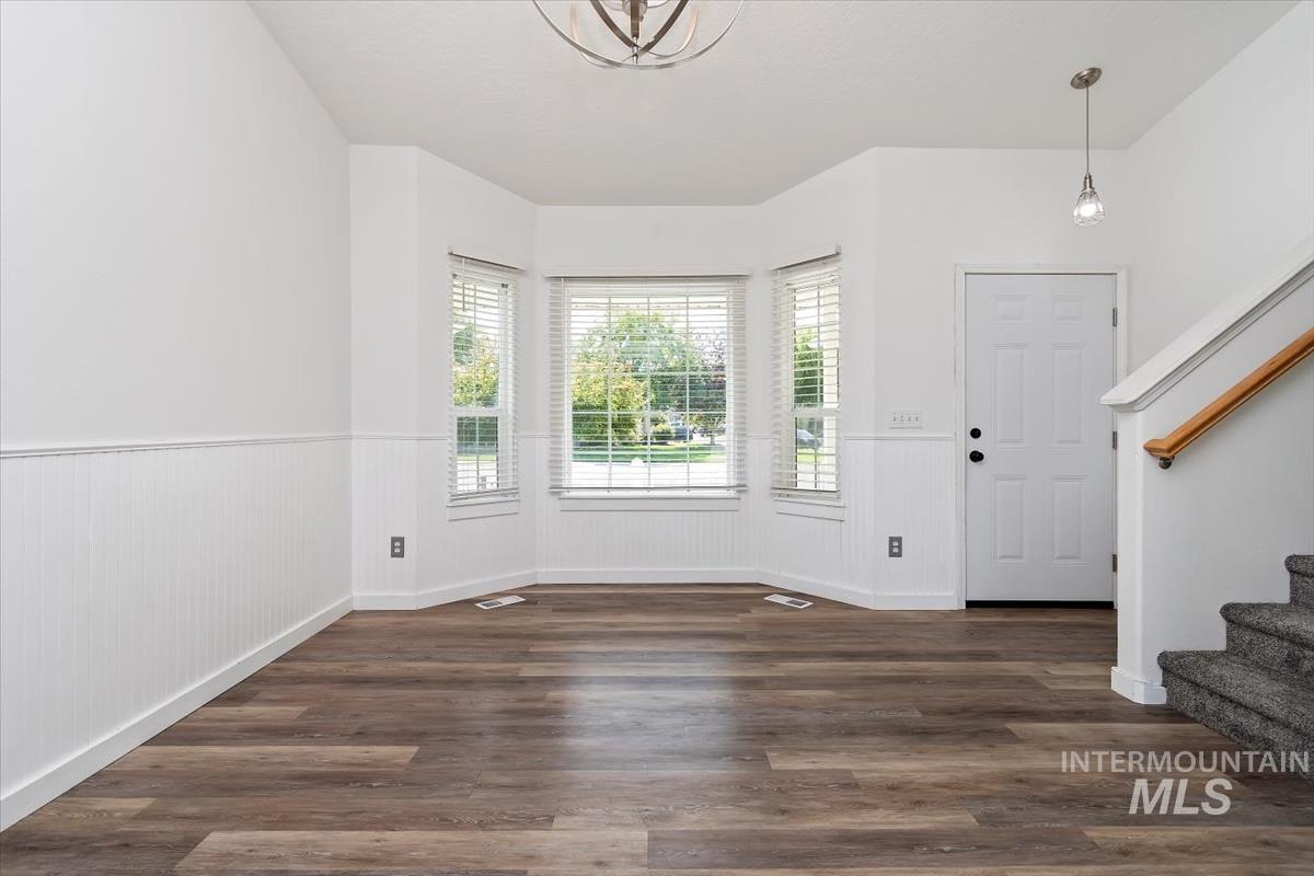 3915 N Abbott St, Caldwell, Idaho 83607, 3 Bedrooms, 2.5 Bathrooms, Residential For Sale, Price $367,000, 99001155