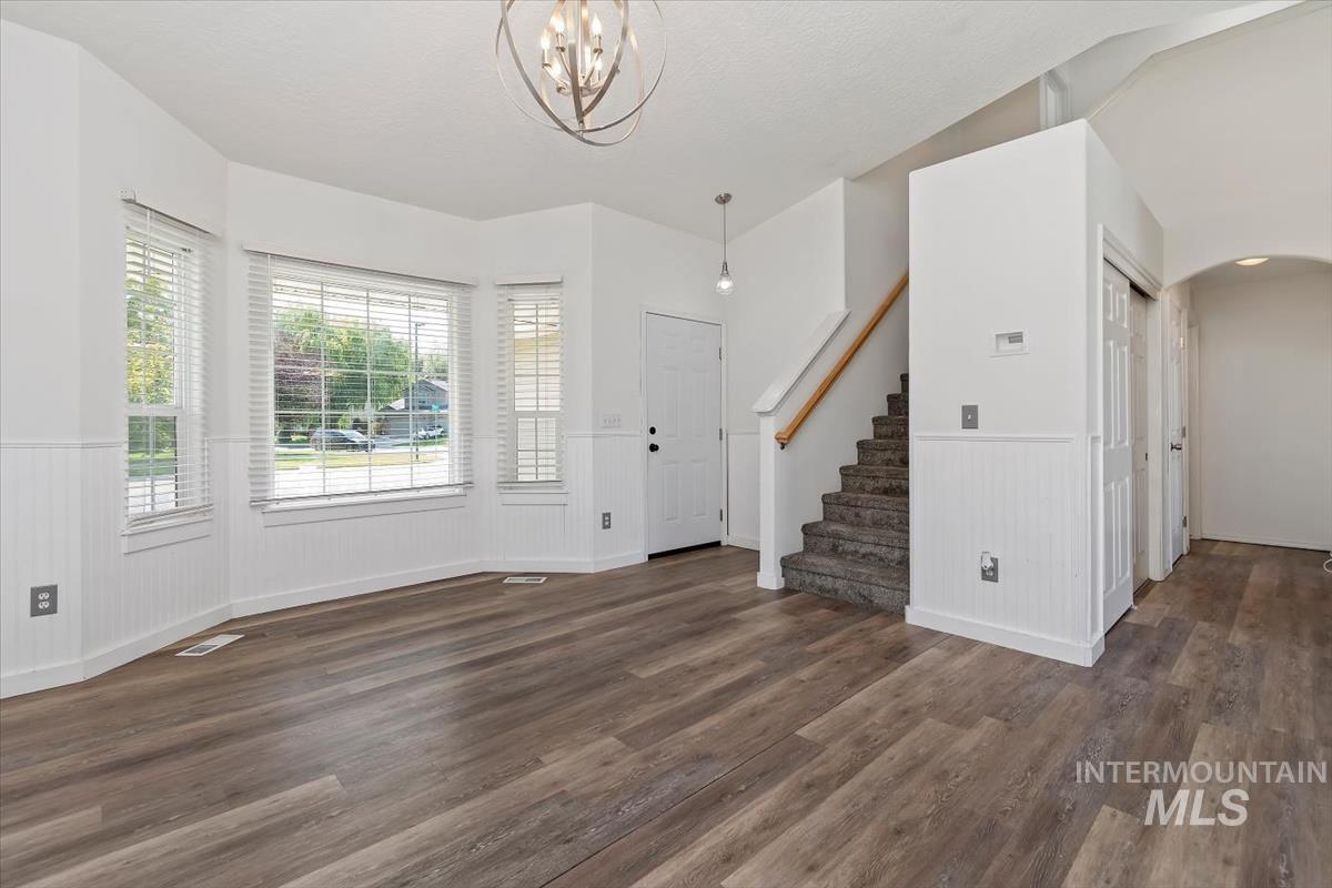 3915 N Abbott St, Caldwell, Idaho 83607, 3 Bedrooms, 2.5 Bathrooms, Residential For Sale, Price $367,000, 99001155