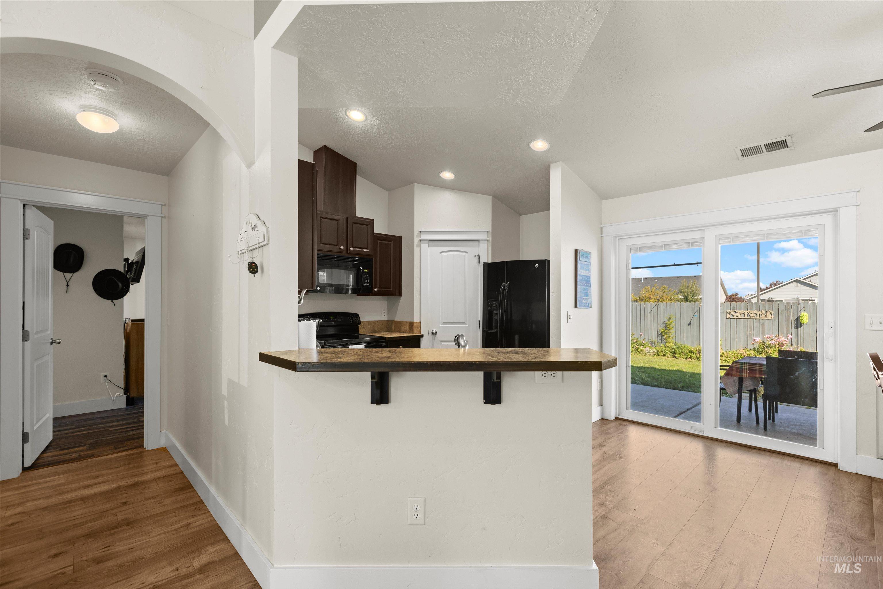 11576 Cabin Creek St, Caldwell, Idaho 83605, 3 Bedrooms, 2 Bathrooms, Residential For Sale, Price $390,000, 99001158
