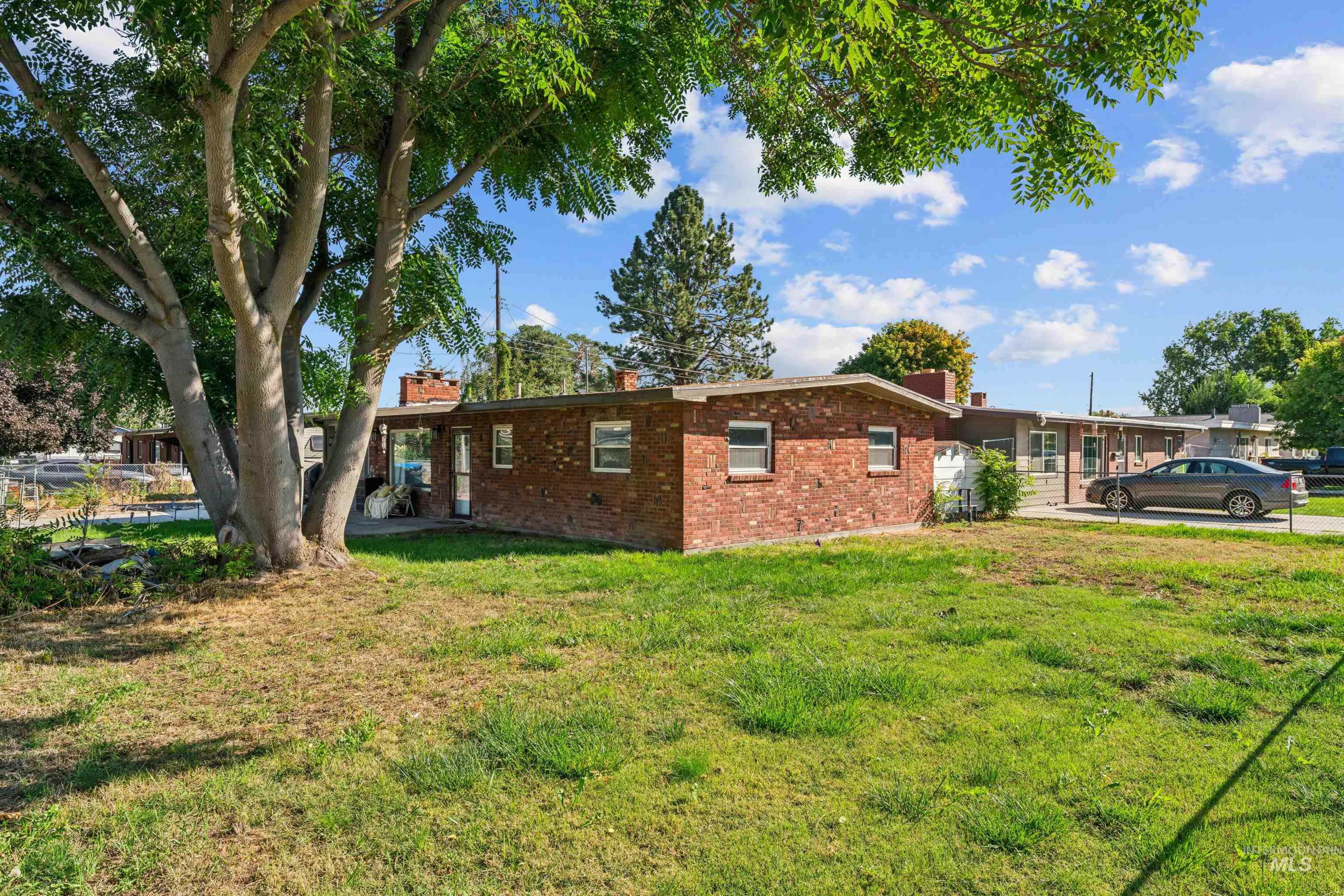 424 Meyer Ave, Nampa, Idaho 83686, 3 Bedrooms, 1 Bathroom, Residential For Sale, Price $315,000, 99001161