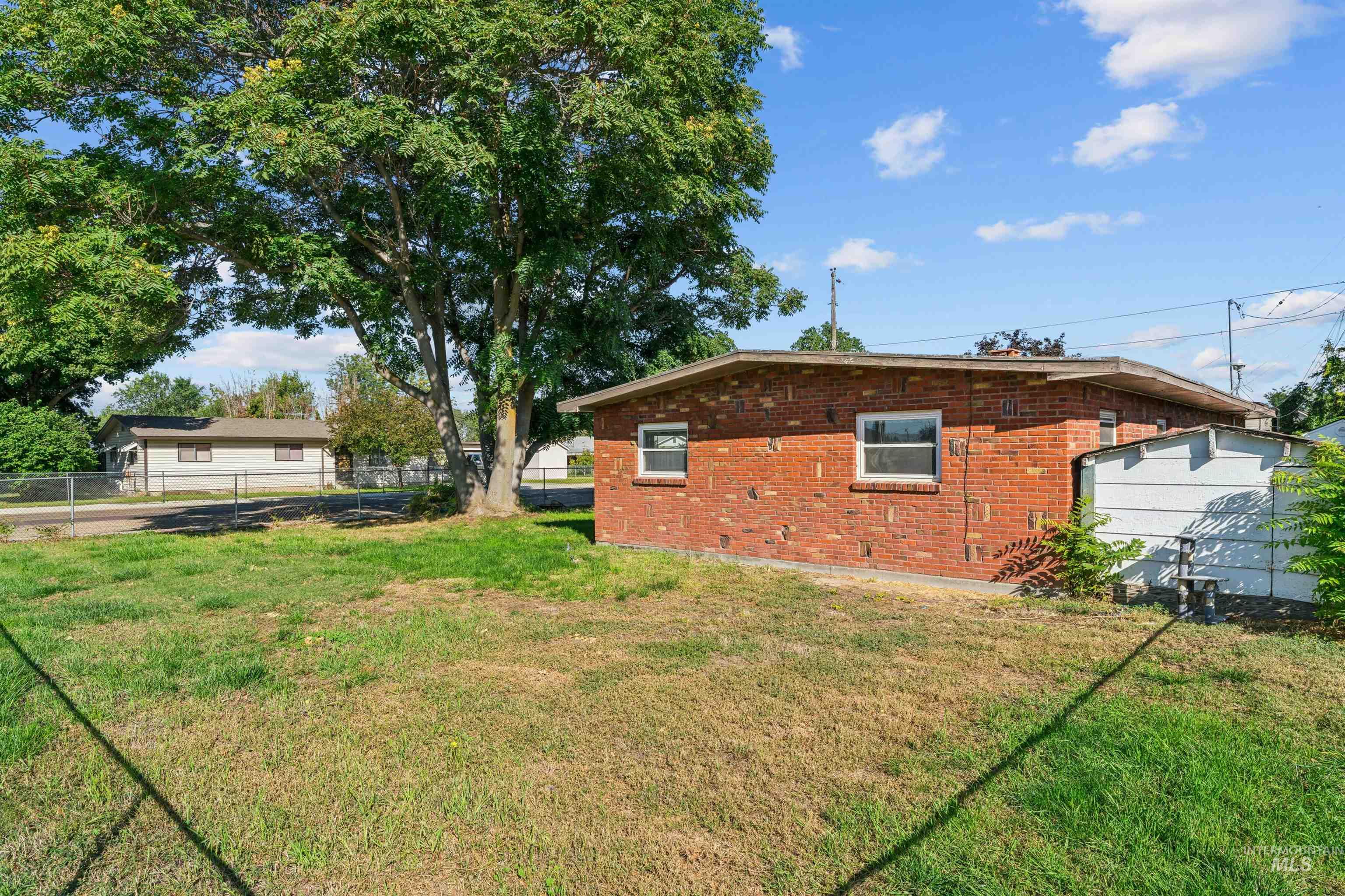 424 Meyer Ave, Nampa, Idaho 83686, 3 Bedrooms, 1 Bathroom, Residential For Sale, Price $315,000, 99001161