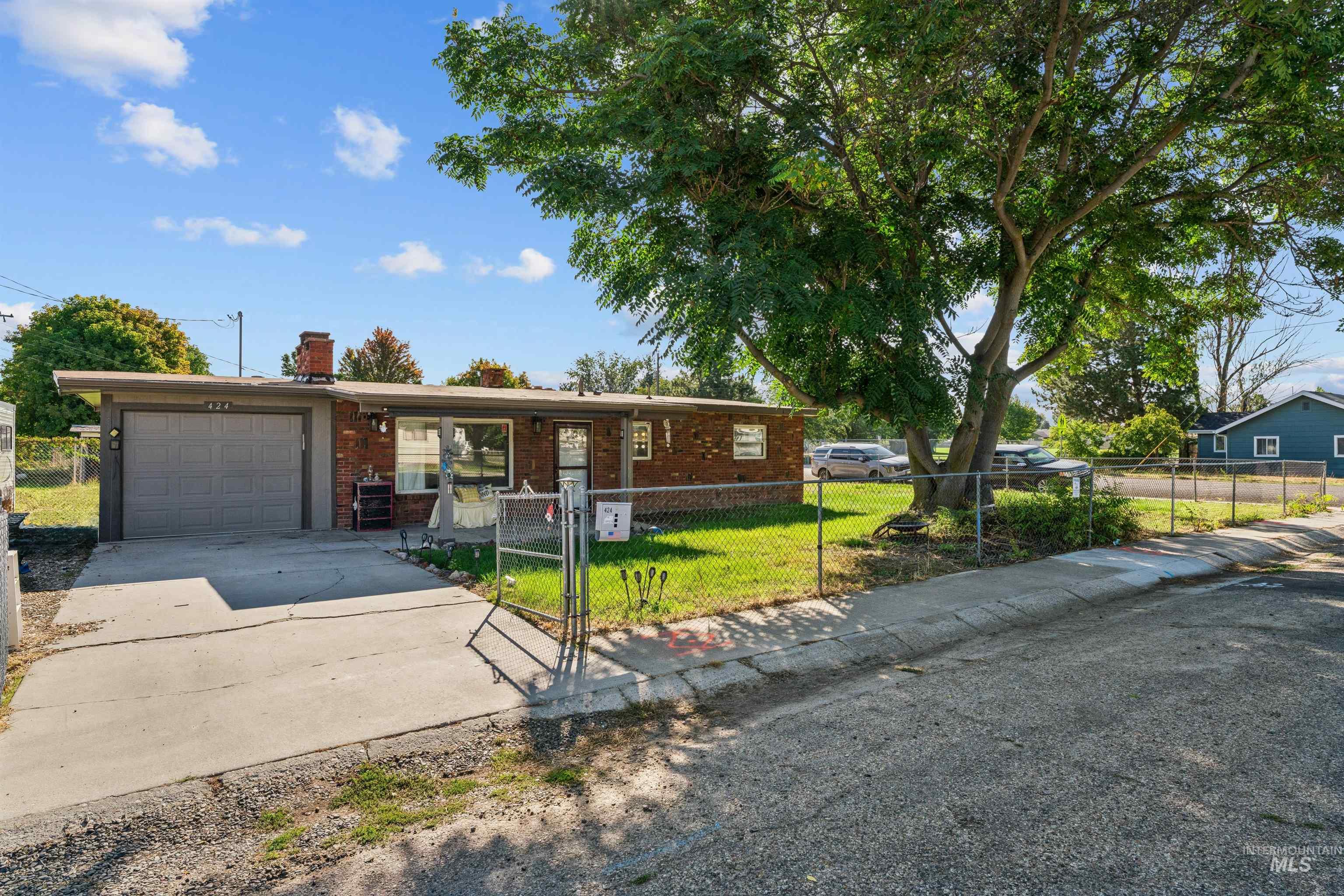424 Meyer Ave, Nampa, Idaho 83686, 3 Bedrooms, 1 Bathroom, Residential For Sale, Price $315,000, 99001161