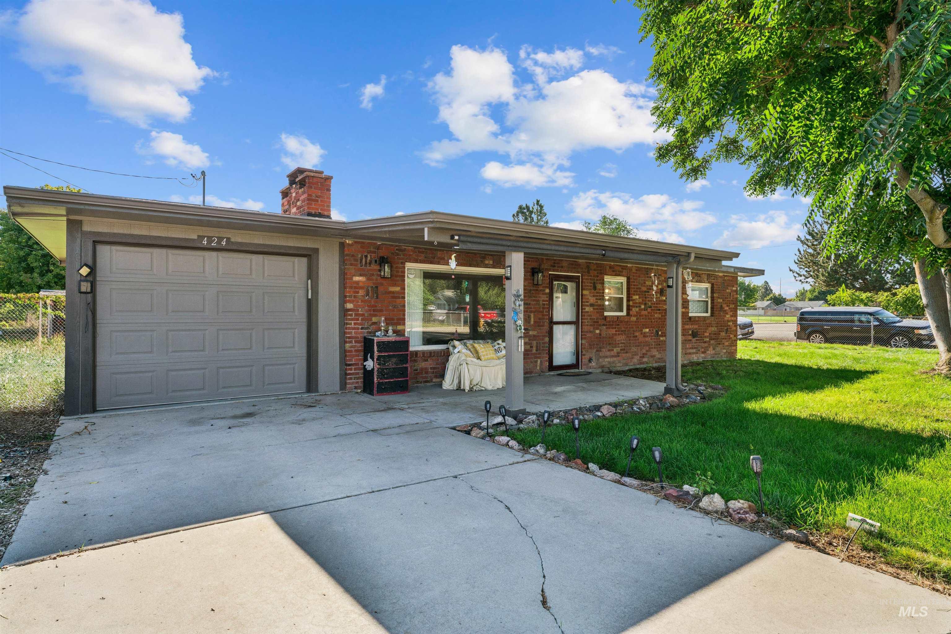 424 Meyer Ave, Nampa, Idaho 83686, 3 Bedrooms, 1 Bathroom, Residential For Sale, Price $315,000, 99001161