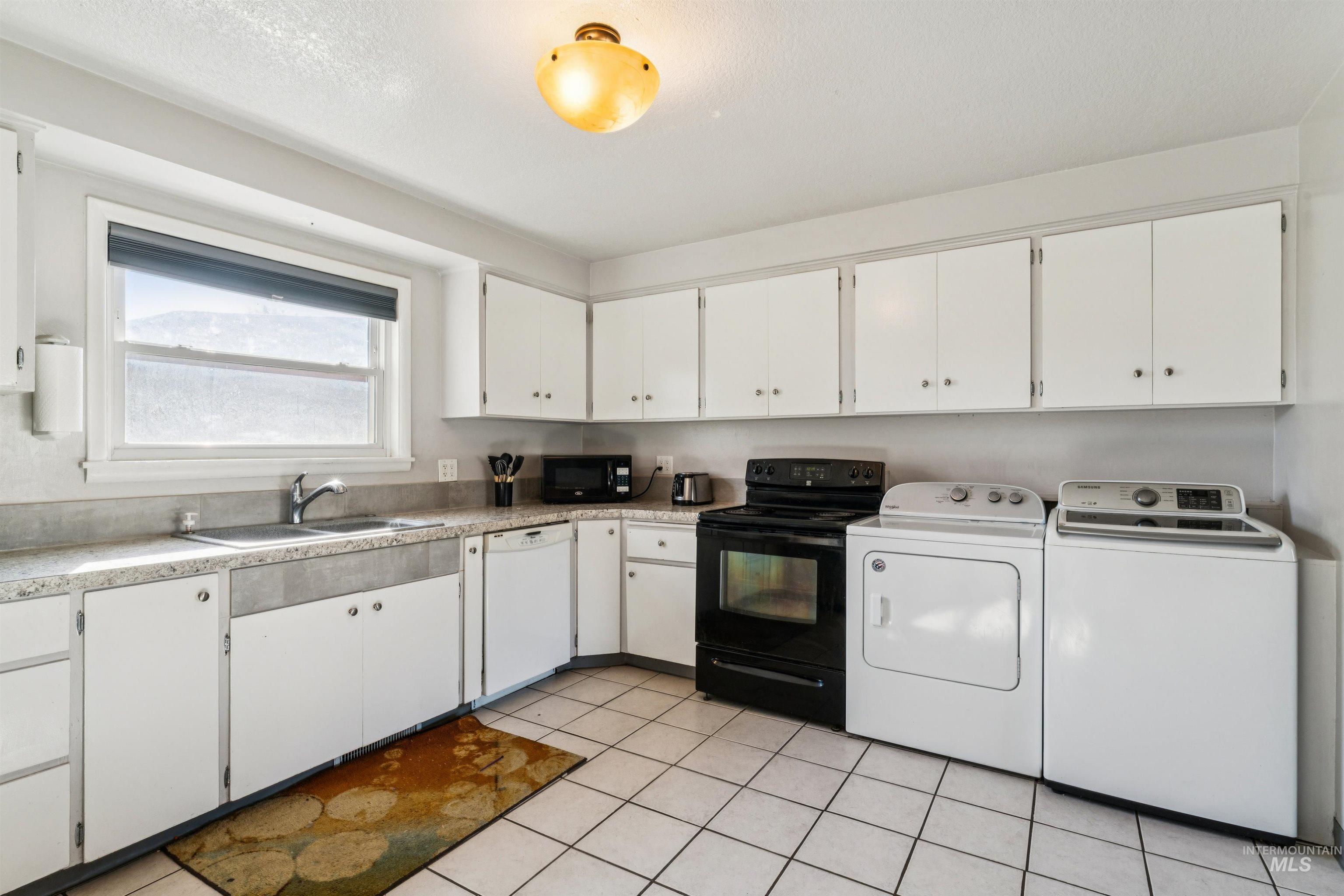 424 Meyer Ave, Nampa, Idaho 83686, 3 Bedrooms, 1 Bathroom, Residential For Sale, Price $315,000, 99001161