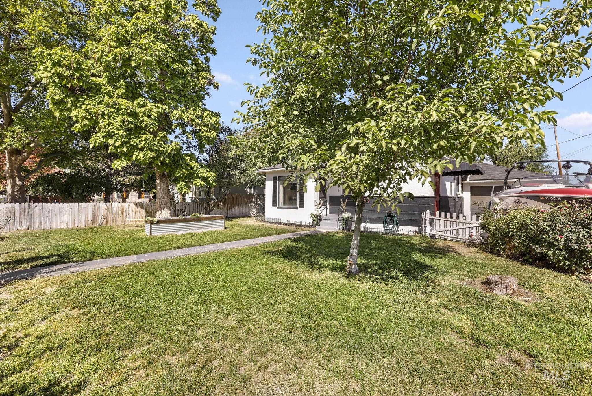 767 Shoup Avenue, Twin Falls, Idaho 83301, 3 Bedrooms, 1 Bathroom, Residential For Sale, Price $315,000, 99001162