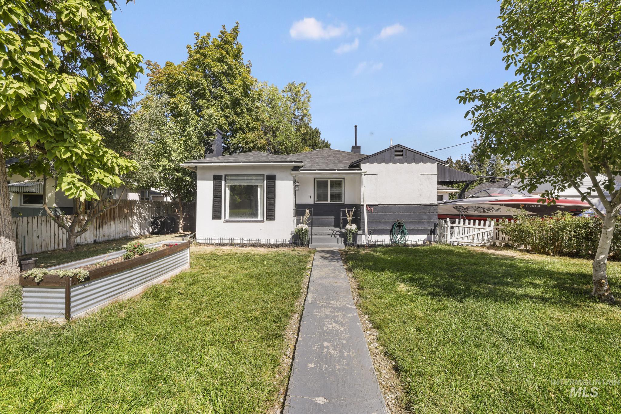 767 Shoup Avenue, Twin Falls, Idaho 83301, 3 Bedrooms, 1 Bathroom, Residential For Sale, Price $315,000, 99001162