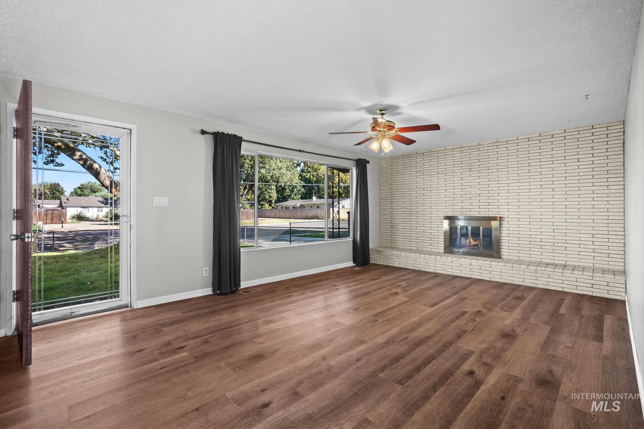 2037 S Curtis Rd, Boise, Idaho 83705, 3 Bedrooms, 2 Bathrooms, Residential For Sale, Price $415,000, 99001166