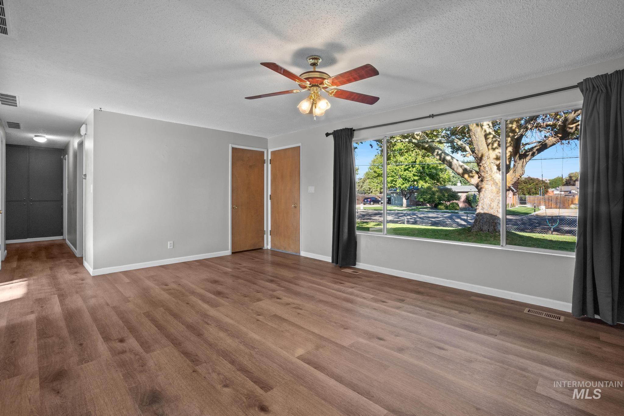 2037 S Curtis Rd, Boise, Idaho 83705, 3 Bedrooms, 2 Bathrooms, Residential For Sale, Price $415,000, 99001166