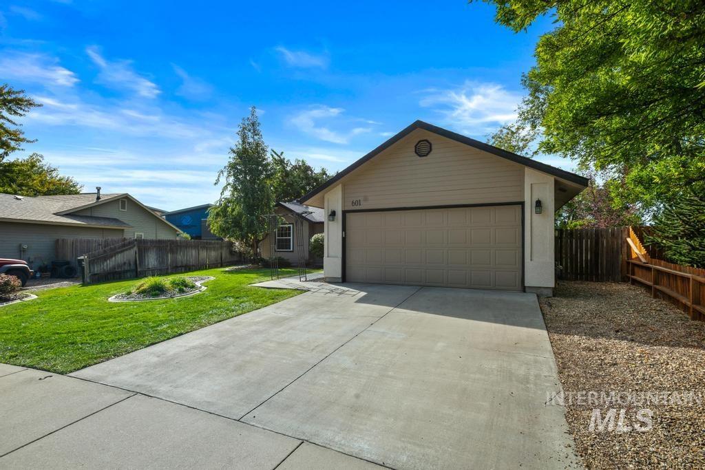 601 W Tern Dr., Kuna, Idaho 83634, 3 Bedrooms, 2 Bathrooms, Residential For Sale, Price $395,000, 99001169