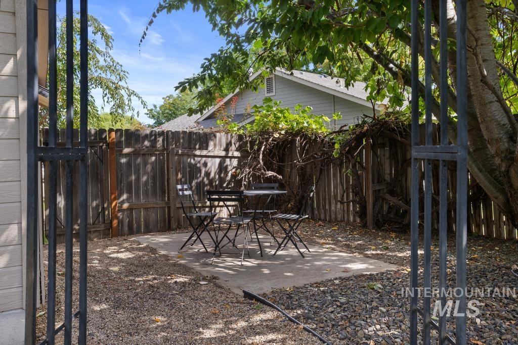 601 W Tern Dr., Kuna, Idaho 83634, 3 Bedrooms, 2 Bathrooms, Residential For Sale, Price $395,000, 99001169
