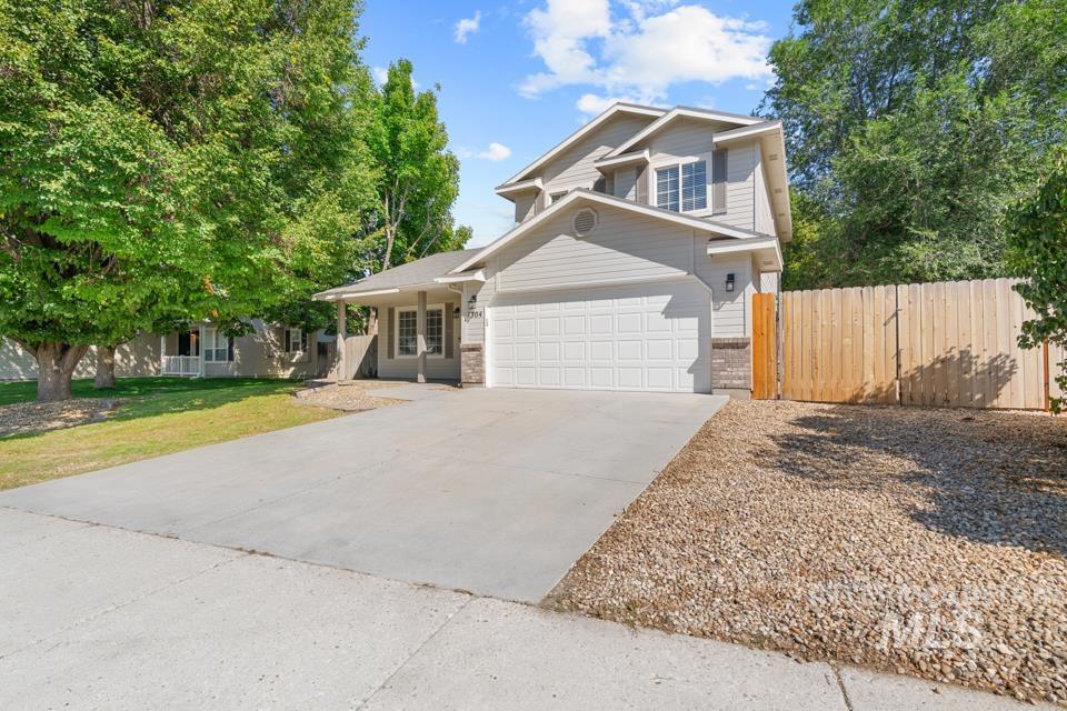 1304 N Atherton, Kuna, Idaho 83634, 4 Bedrooms, 2.5 Bathrooms, Residential For Sale, Price $379,950, 99001170