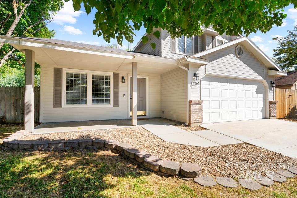 1304 N Atherton, Kuna, Idaho 83634, 4 Bedrooms, 2.5 Bathrooms, Residential For Sale, Price $379,950, 99001170