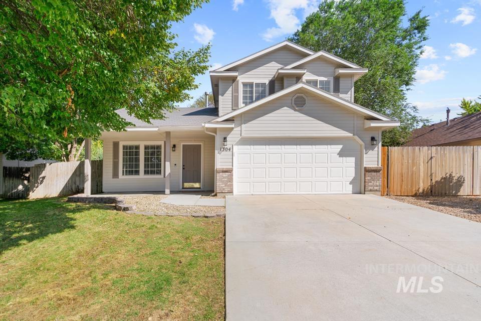 1304 N Atherton, Kuna, Idaho 83634, 4 Bedrooms, 2.5 Bathrooms, Residential For Sale, Price $379,950, 99001170