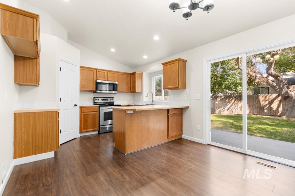 1304 N Atherton, Kuna, Idaho 83634, 4 Bedrooms, 2.5 Bathrooms, Residential For Sale, Price $379,950, 99001170