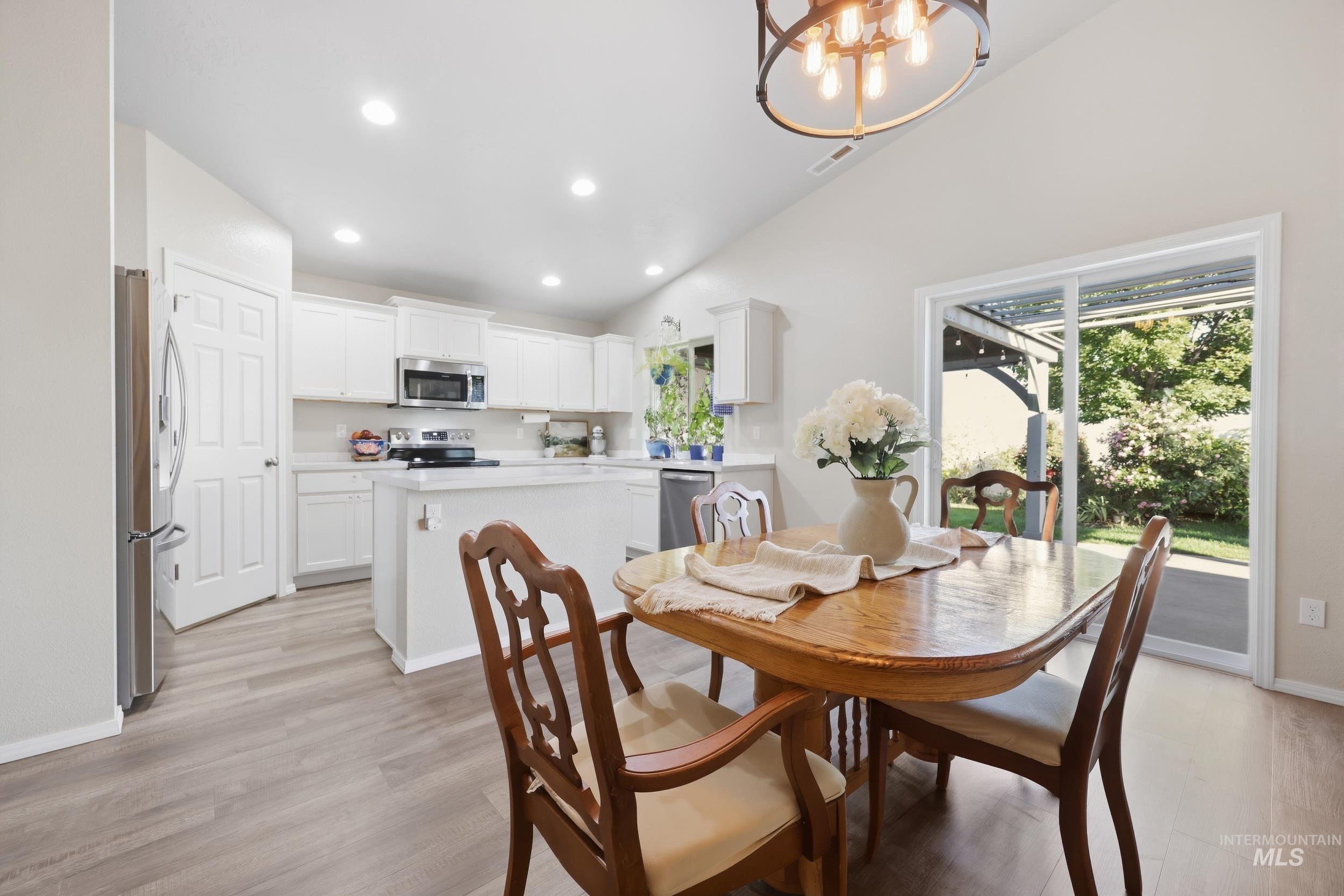10690 Hackberry St, Nampa, Idaho 83687, 4 Bedrooms, 2 Bathrooms, Residential For Sale, Price $424,900, 99001172